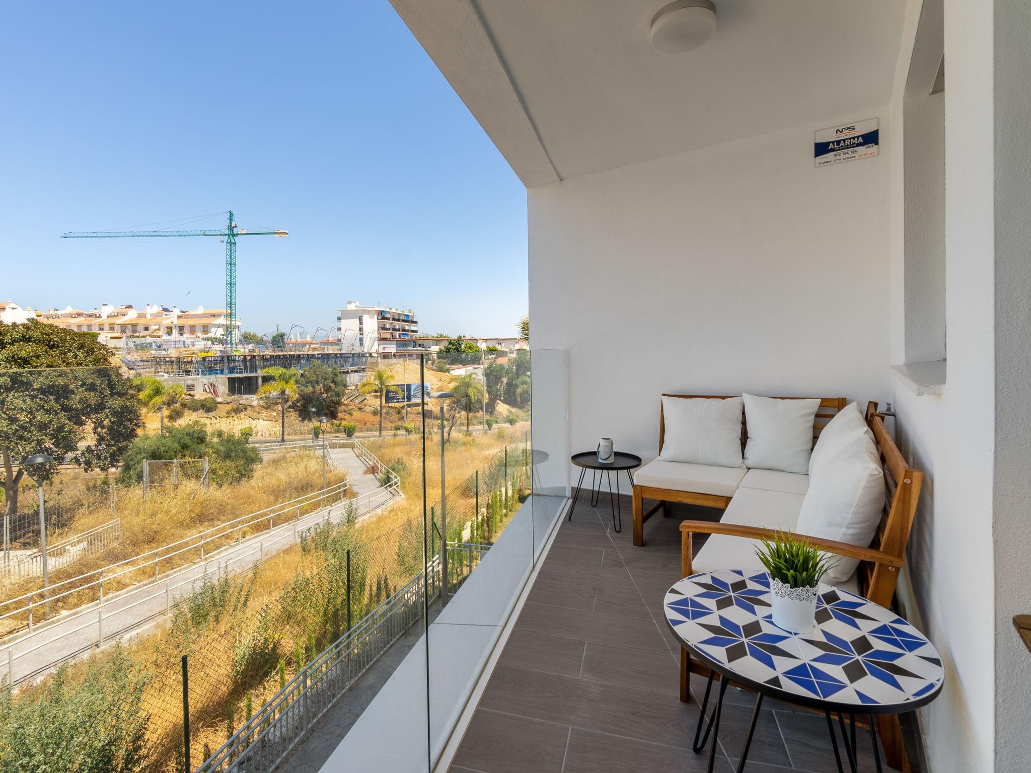 Foto 11 - Apartamento de 2 quartos em Torremolinos com piscina e vistas do mar