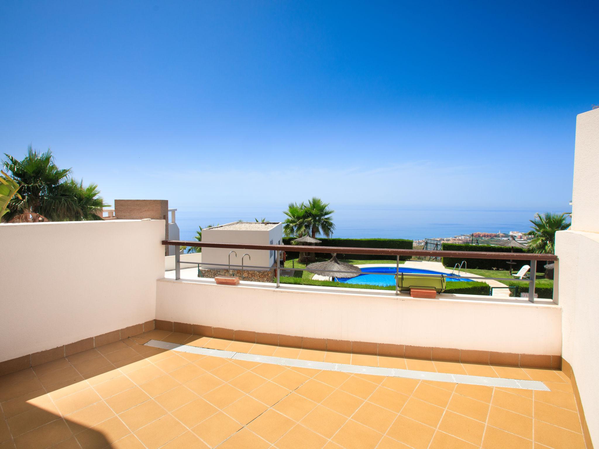 Photo 13 - 3 bedroom House in Torrox with swimming pool and sea view