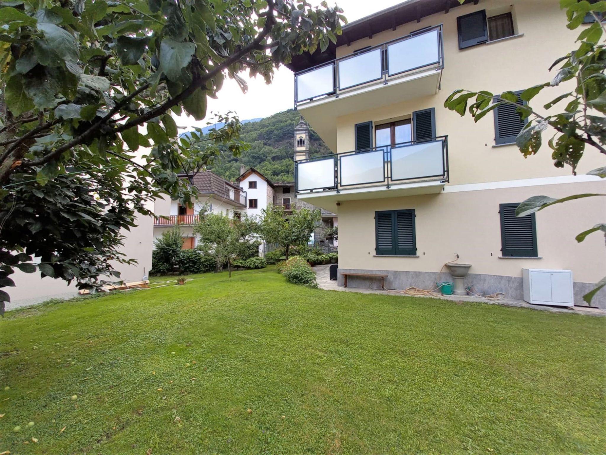 Foto 5 - Apartamento de 3 habitaciones en Grosotto con jardín y vistas a la montaña
