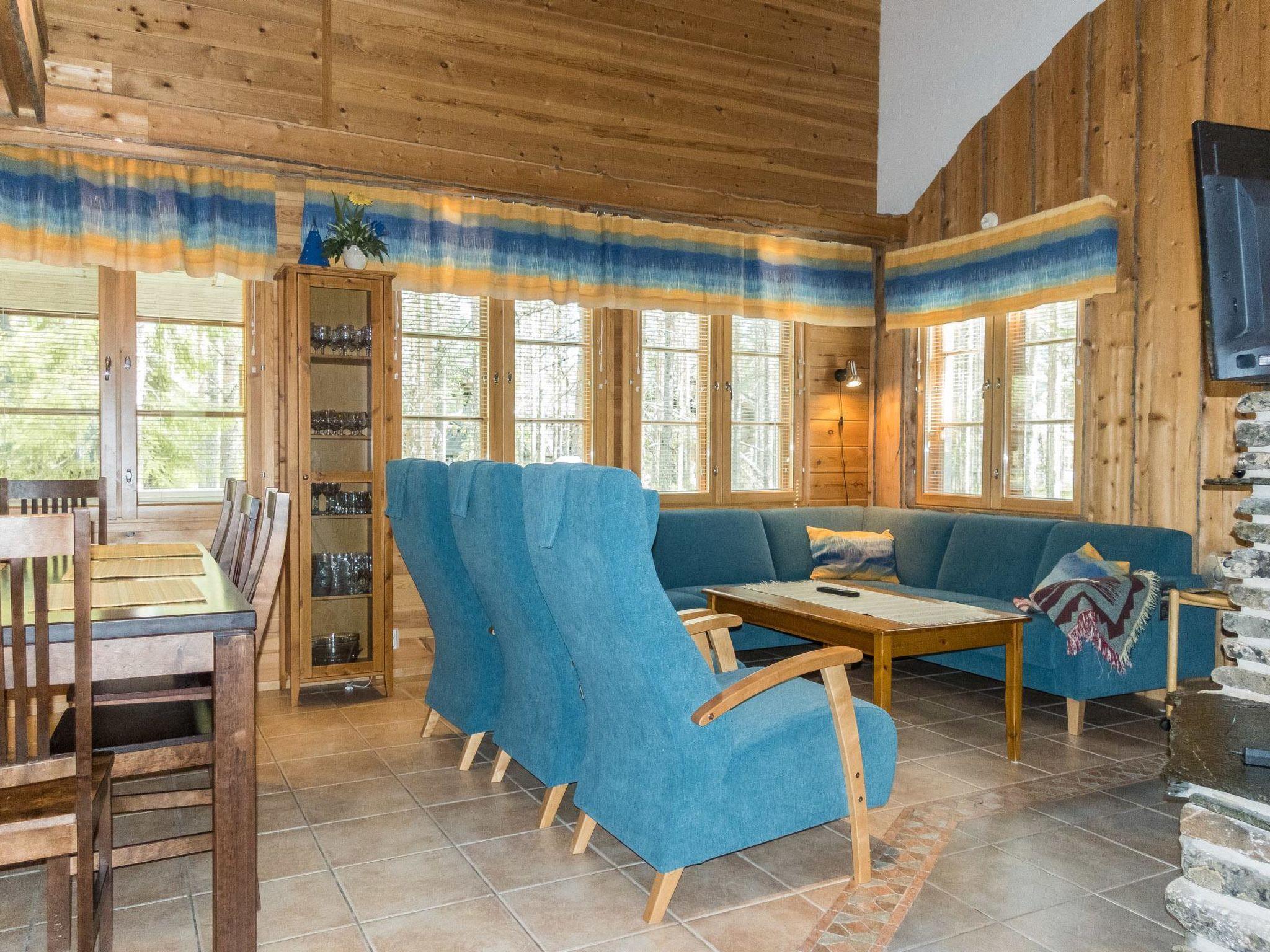 Foto 2 - Casa de 4 quartos em Kittilä com sauna e vista para a montanha