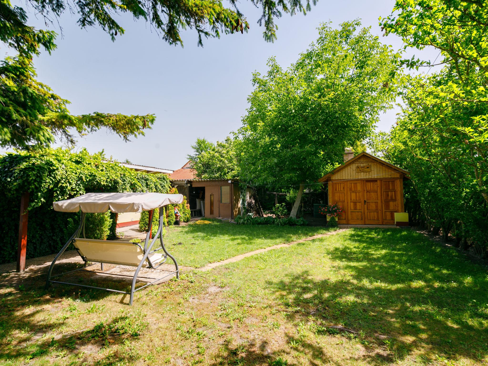 Foto 4 - Haus mit 3 Schlafzimmern in Balatonfenyves mit garten und terrasse