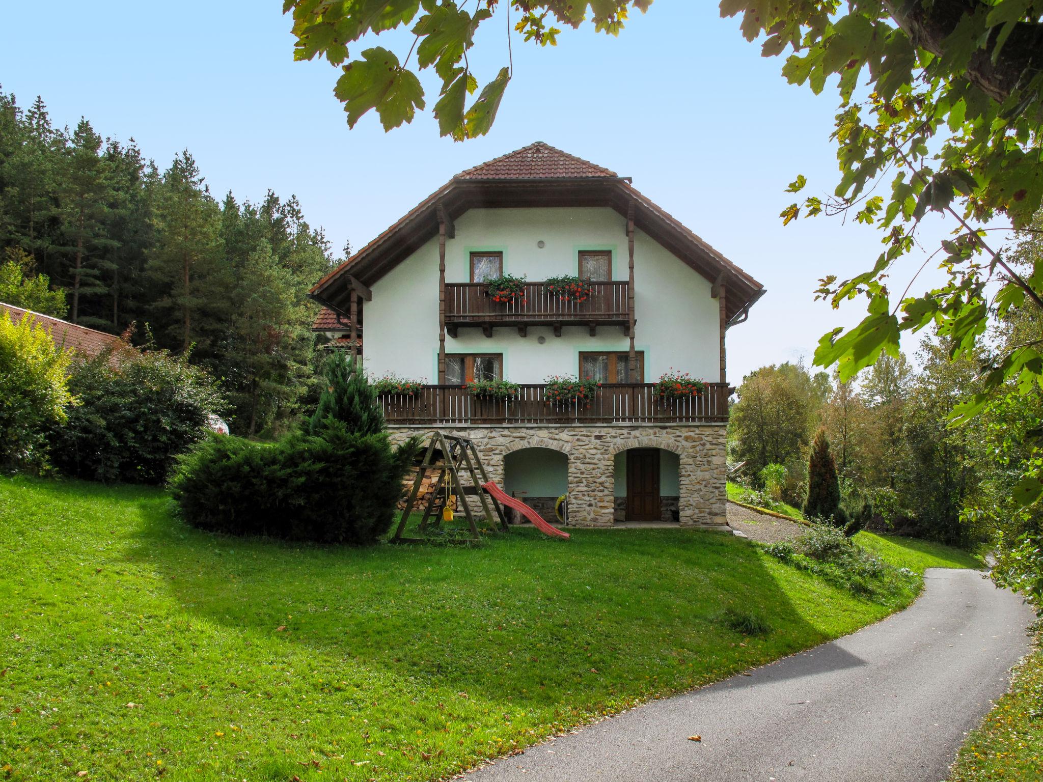 Photo 30 - Maison de 2 chambres à Nebahovy avec jardin et terrasse