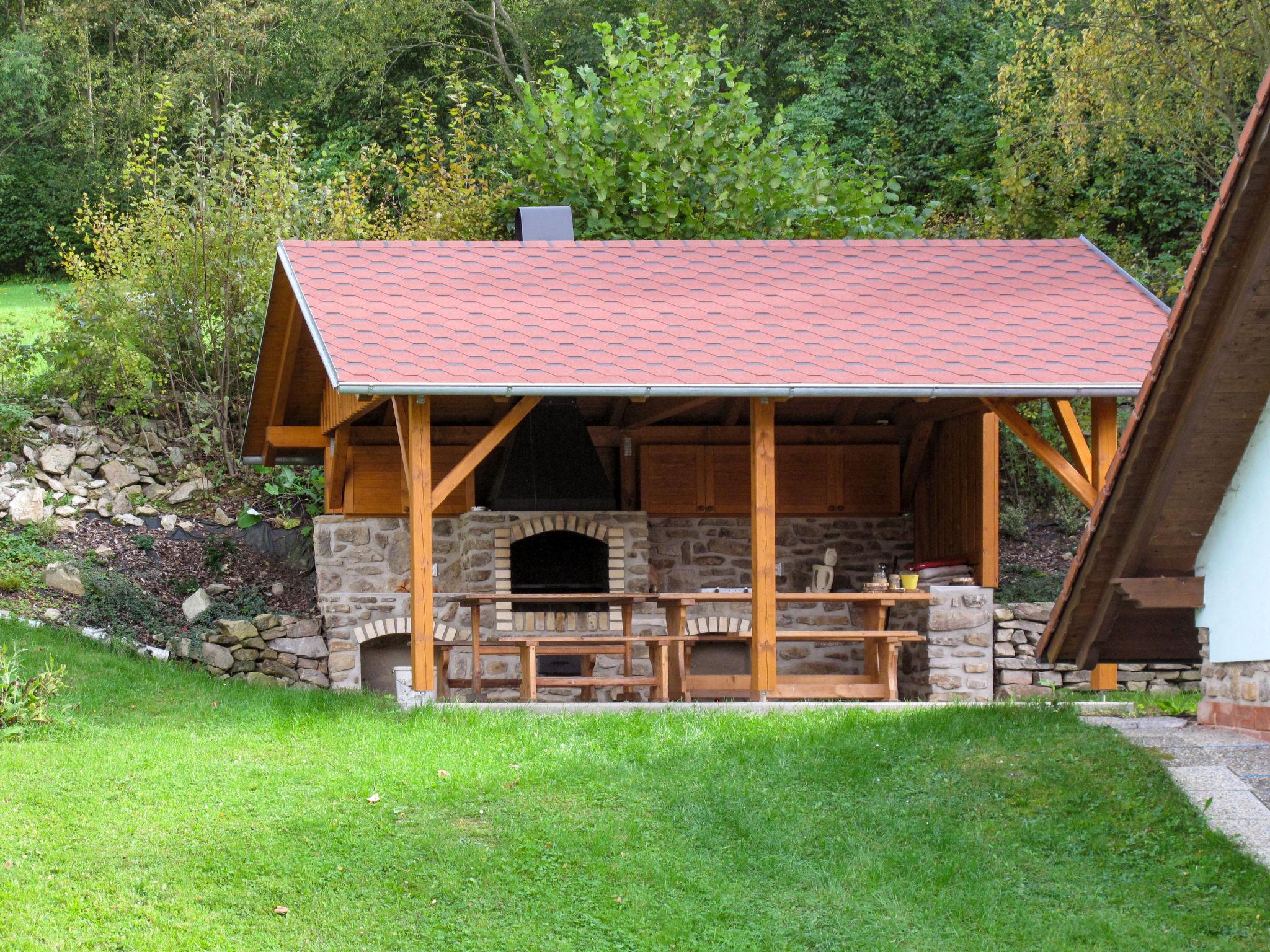 Photo 26 - Maison de 2 chambres à Nebahovy avec jardin et terrasse