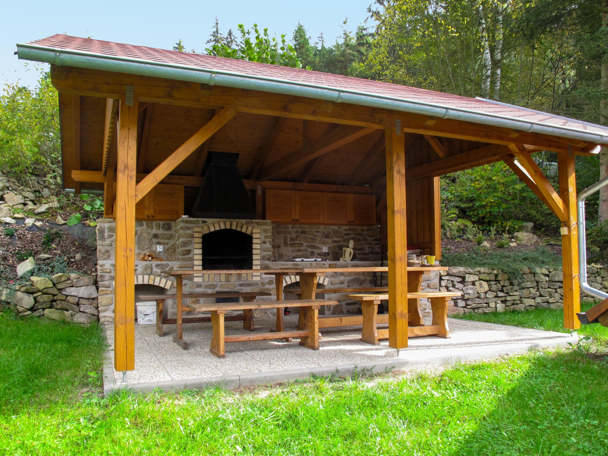 Photo 7 - Maison de 2 chambres à Nebahovy avec jardin et terrasse