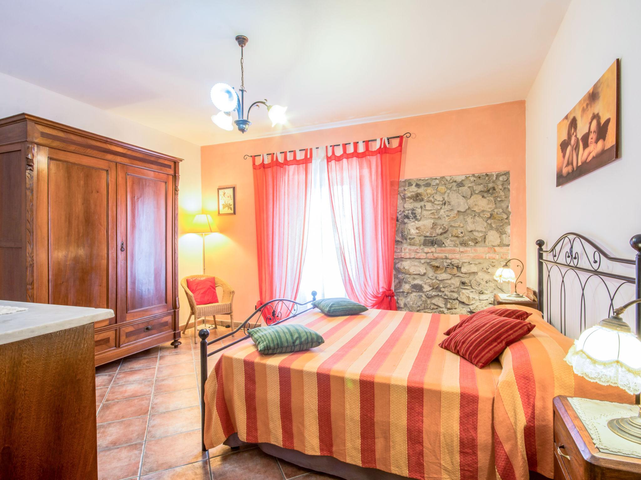 Photo 11 - 4 bedroom House in Camporgiano with private pool and garden