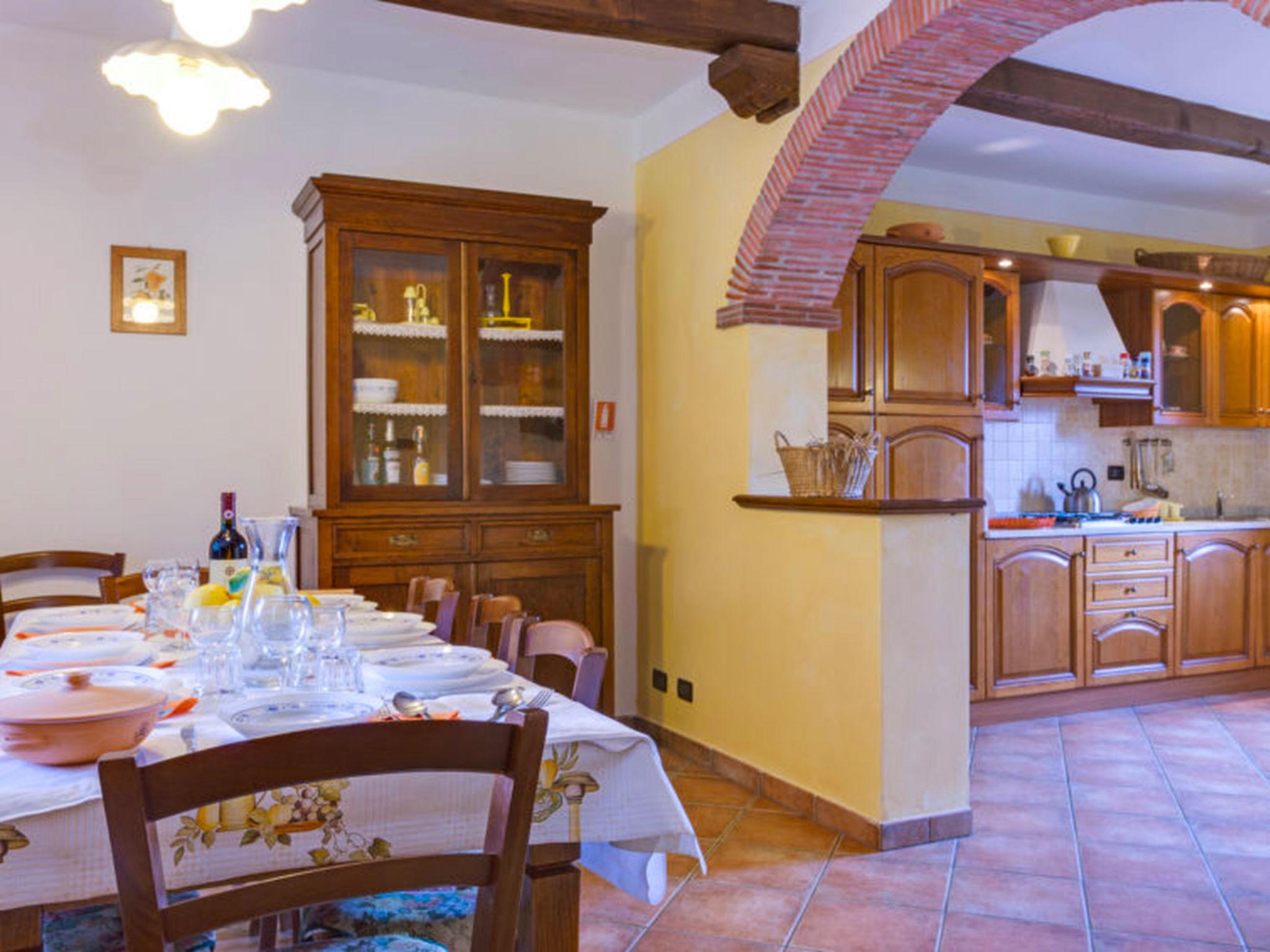 Photo 10 - 4 bedroom House in Camporgiano with private pool and garden