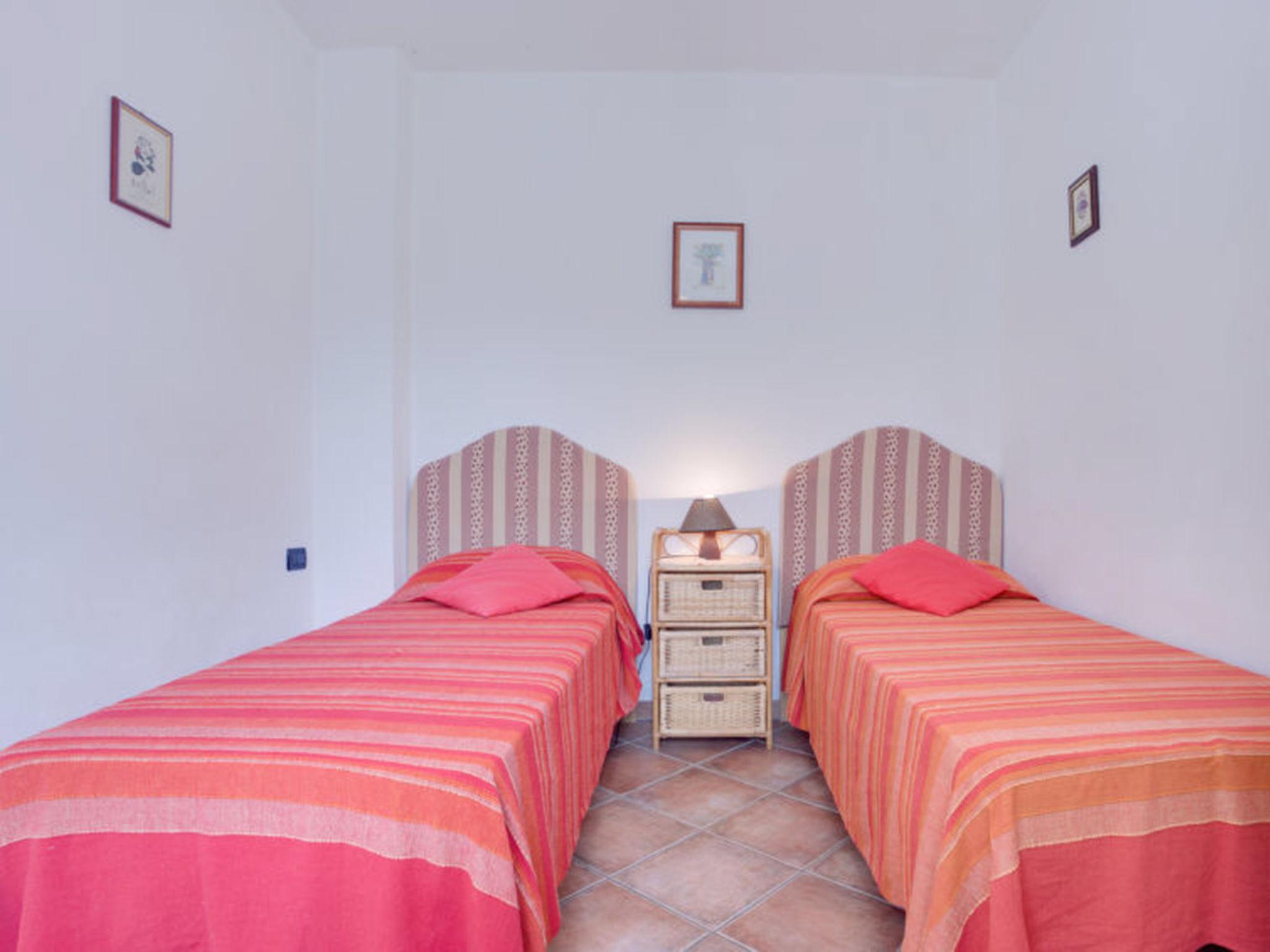 Foto 19 - Haus mit 4 Schlafzimmern in Camporgiano mit privater pool und garten