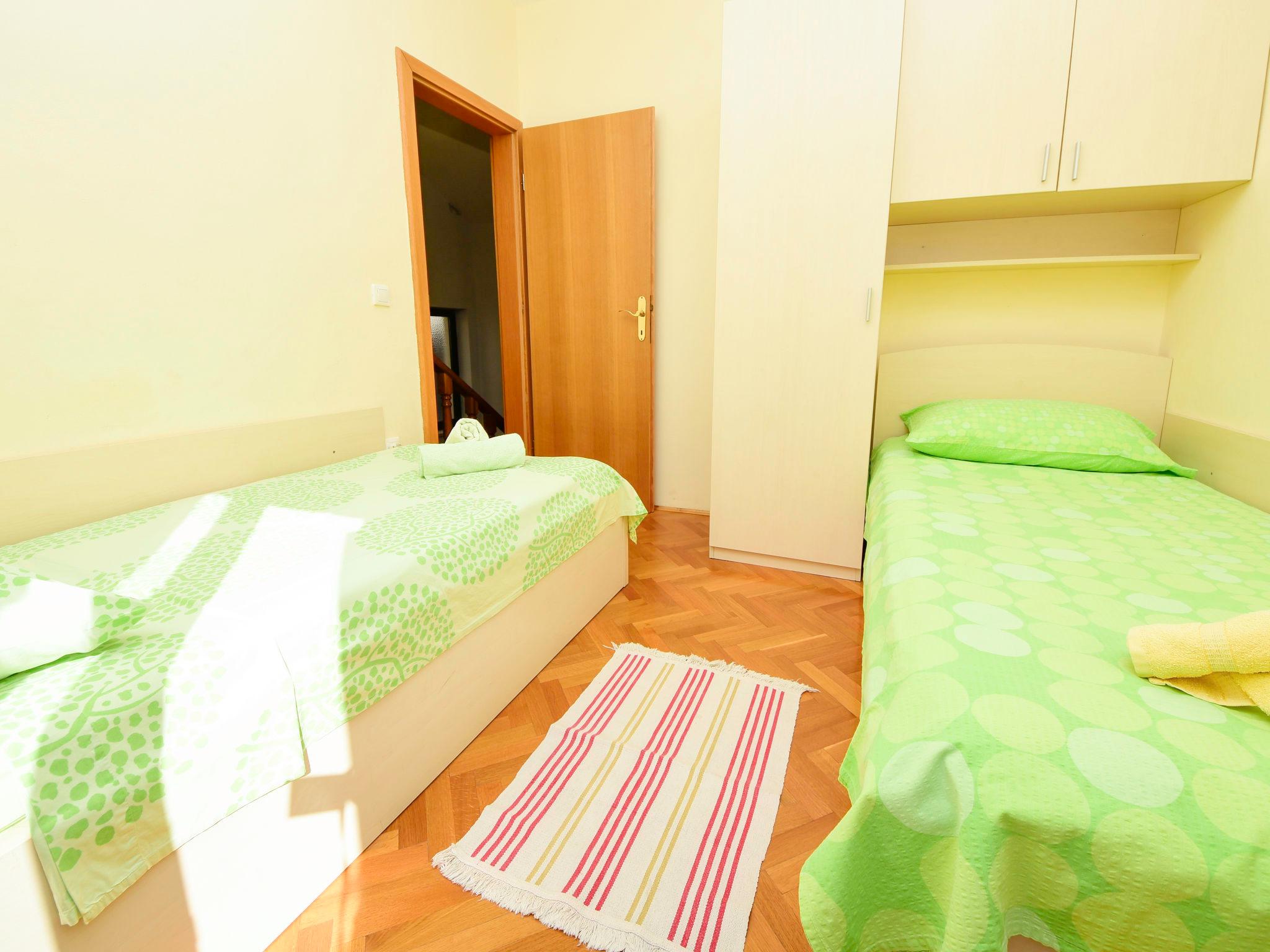 Foto 7 - Casa con 2 camere da letto a Obrovac con terrazza e vista mare
