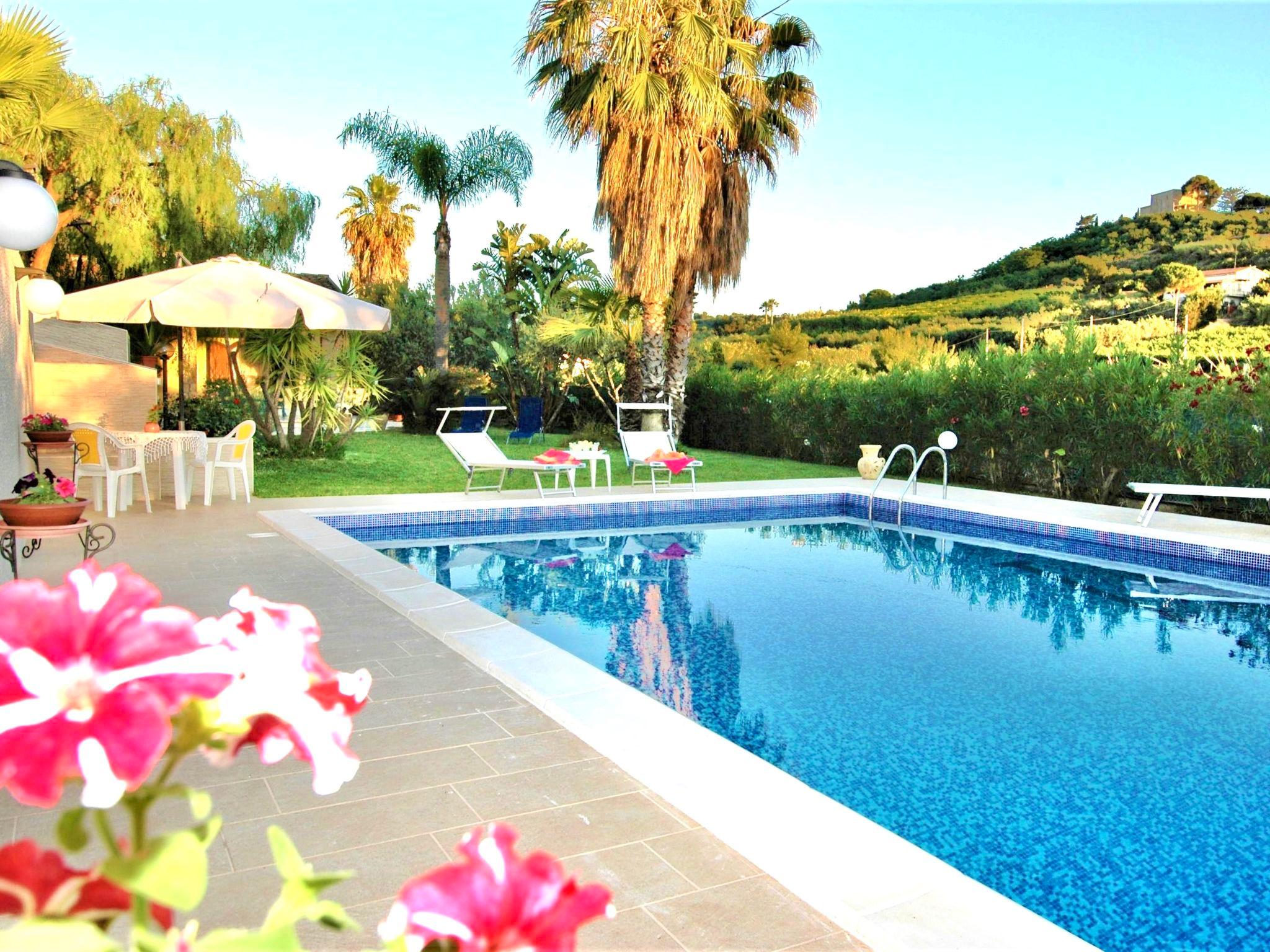 Photo 19 - 3 bedroom House in Trappeto with private pool and sea view