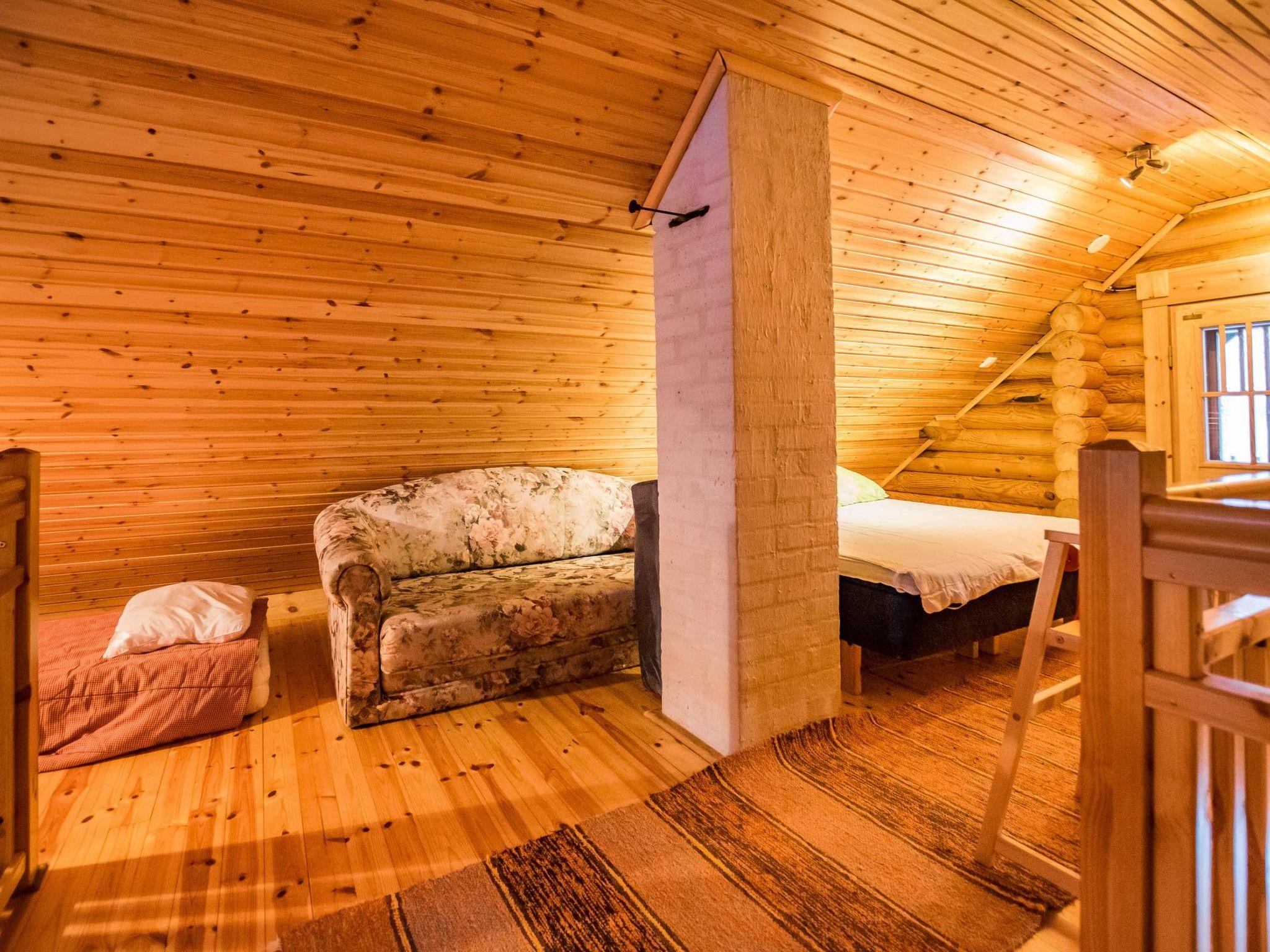 Foto 6 - Haus mit 1 Schlafzimmer in Puolanka mit sauna und blick auf die berge