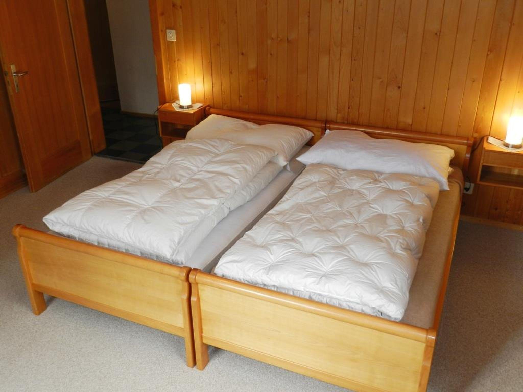 Foto 18 - Appartamento con 3 camere da letto a Saanen