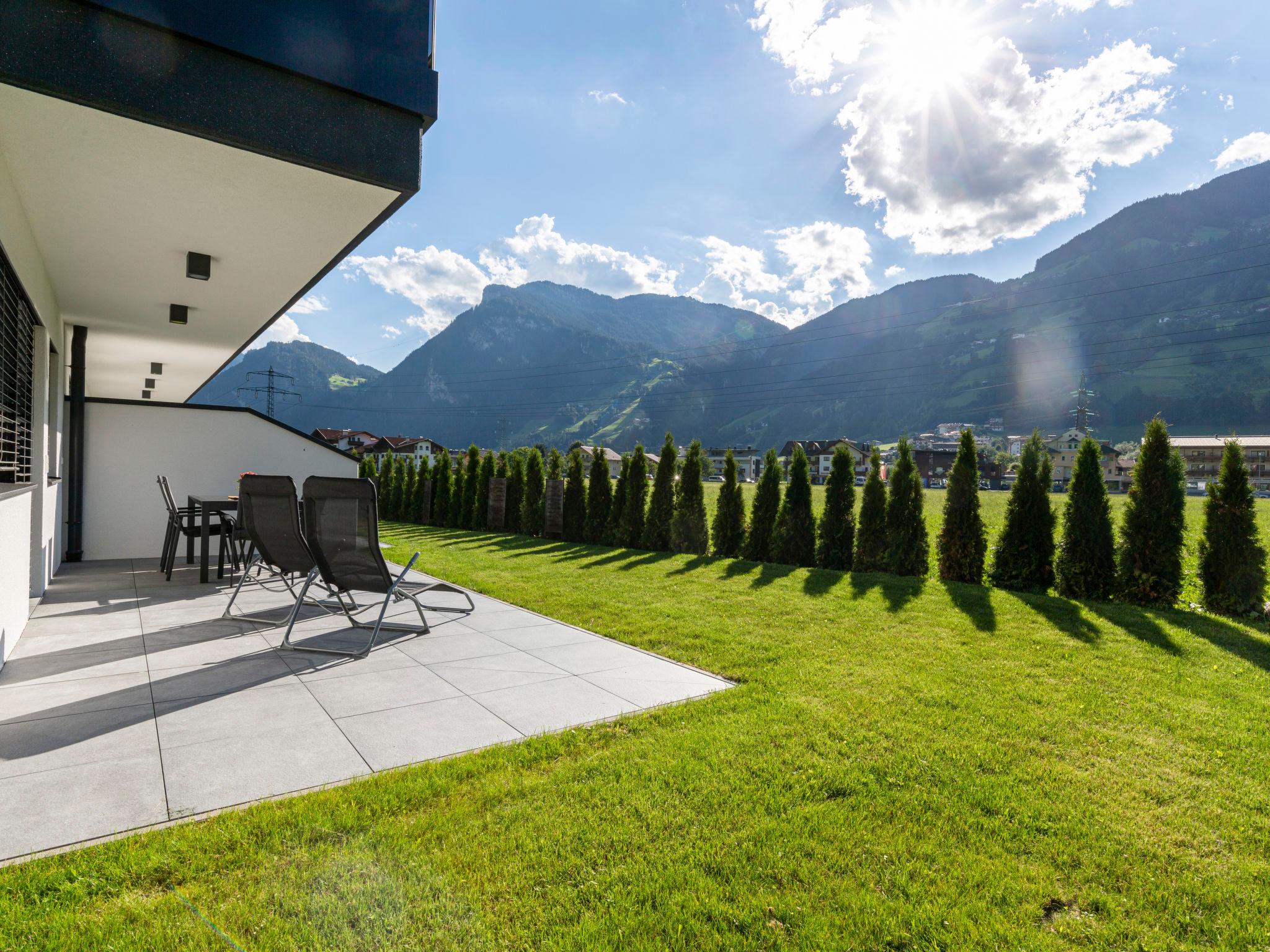 Foto 5 - Appartamento con 1 camera da letto a Ramsau im Zillertal con giardino e vista sulle montagne