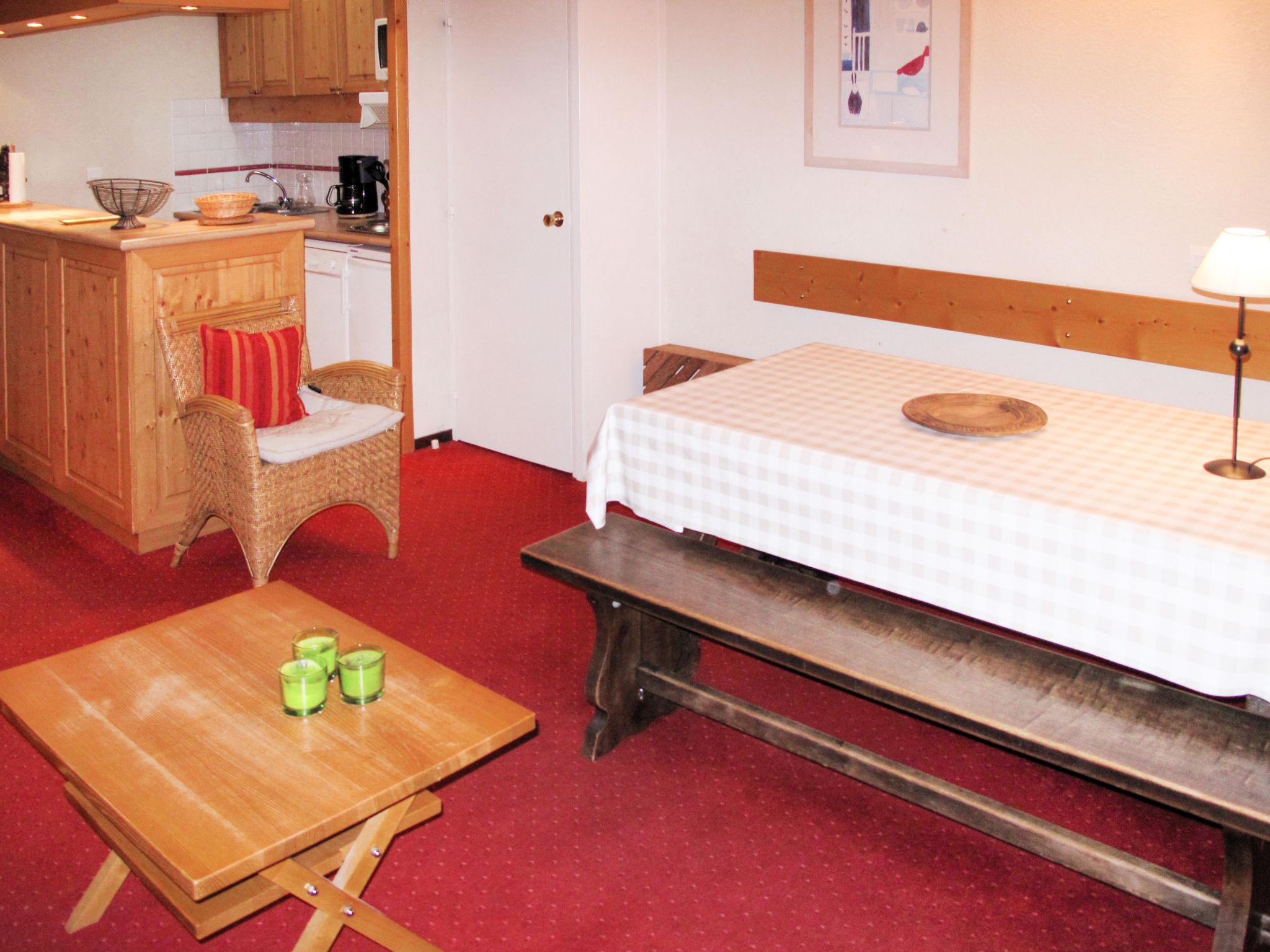 Foto 13 - Appartamento con 2 camere da letto a La Plagne Tarentaise con vista sulle montagne