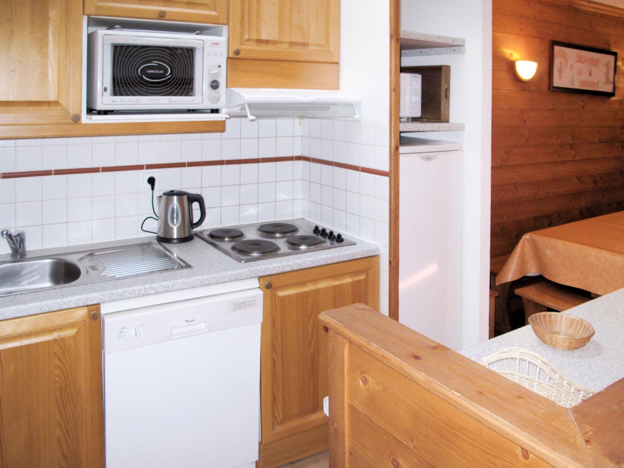 Foto 10 - Apartment mit 2 Schlafzimmern in La Plagne Tarentaise mit blick auf die berge