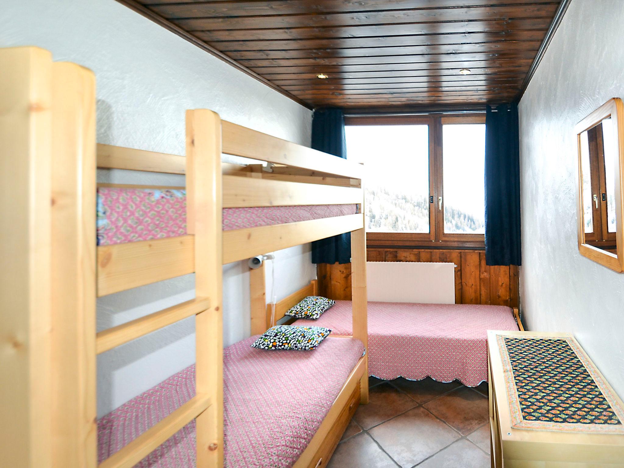 Foto 17 - Appartamento con 2 camere da letto a La Plagne Tarentaise con vista sulle montagne