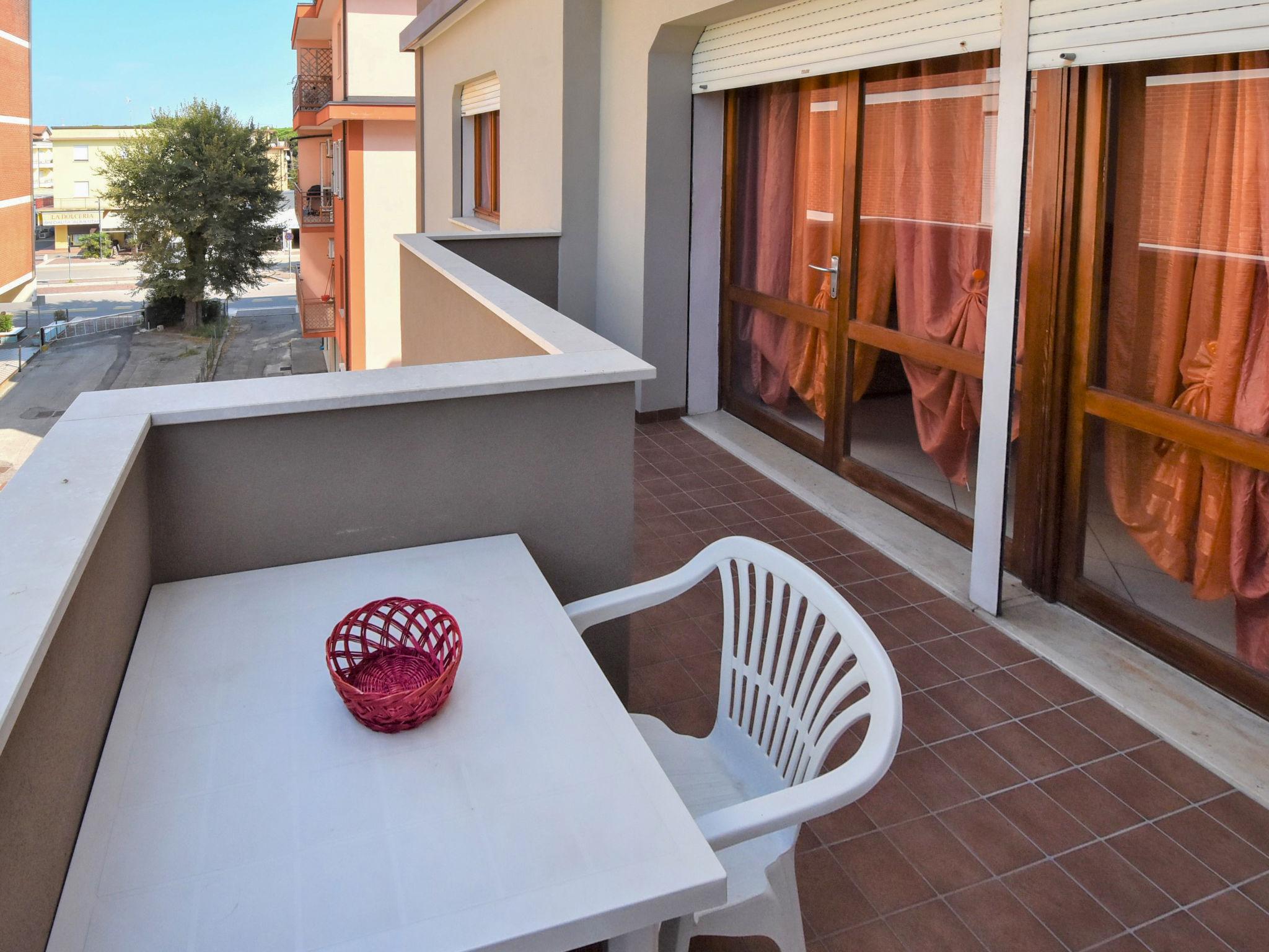 Foto 5 - Apartamento de 1 habitación en Rosolina con terraza y vistas al mar