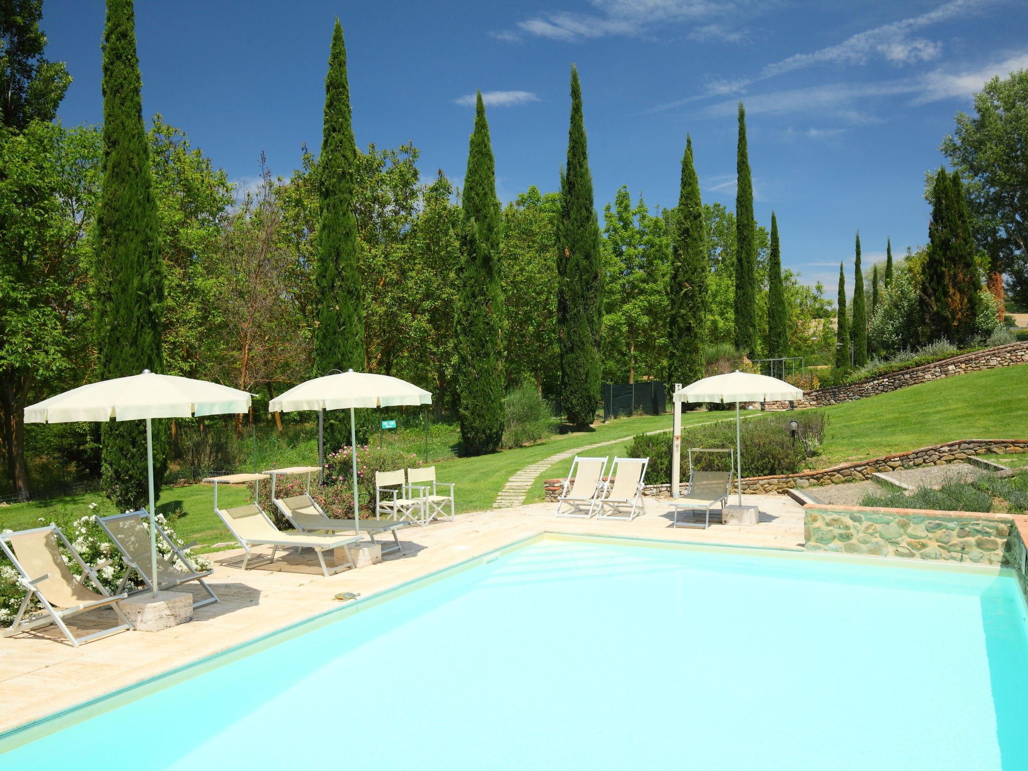 Foto 31 - Appartamento con 2 camere da letto a Rapolano Terme con piscina e giardino