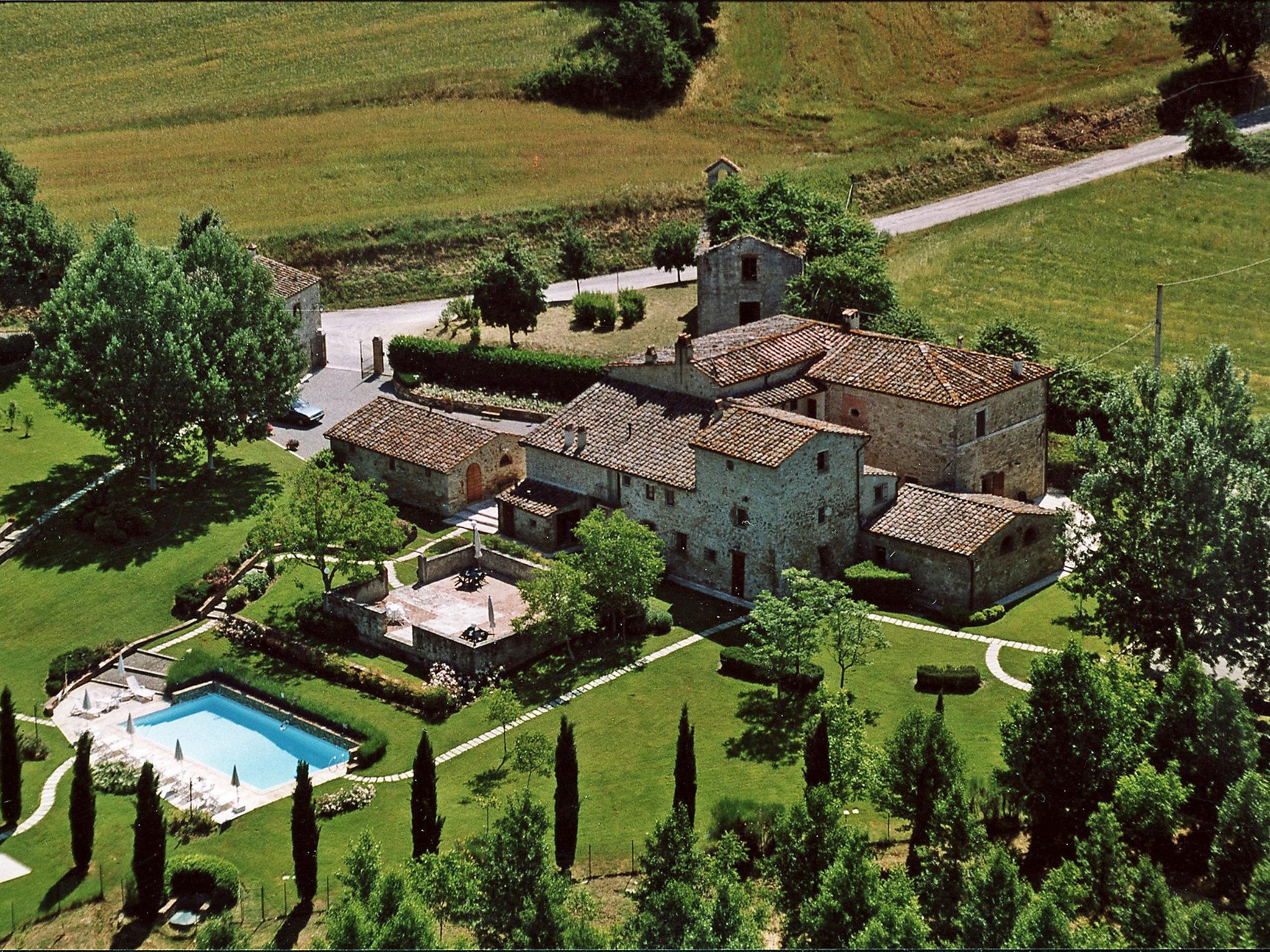 Photo 4 - Appartement de 2 chambres à Rapolano Terme avec piscine et jardin