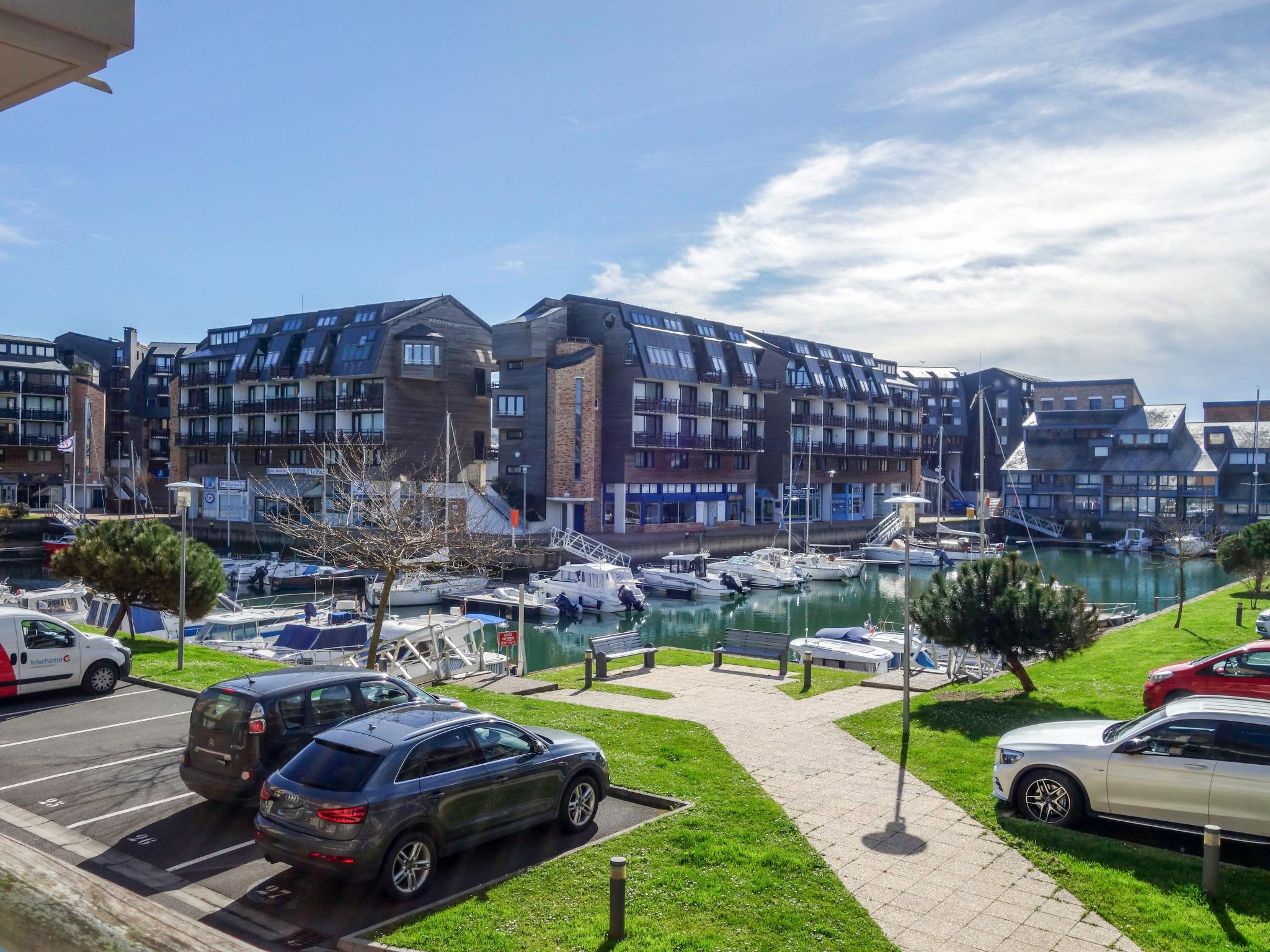 Foto 2 - Apartamento de 1 habitación en Deauville con terraza y vistas al mar