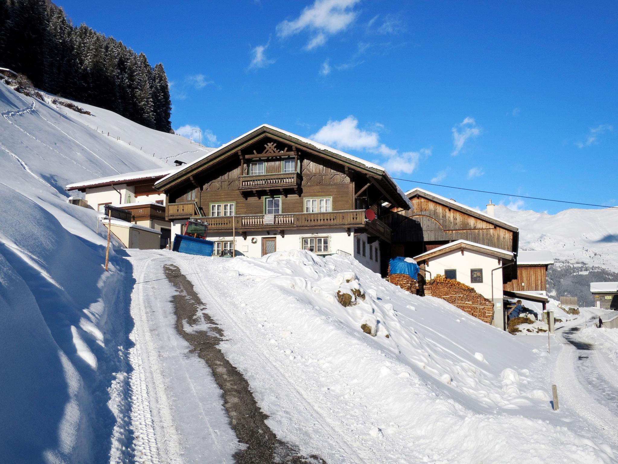 Photo 20 - Appartement de 5 chambres à Tux avec terrasse et vues sur la montagne