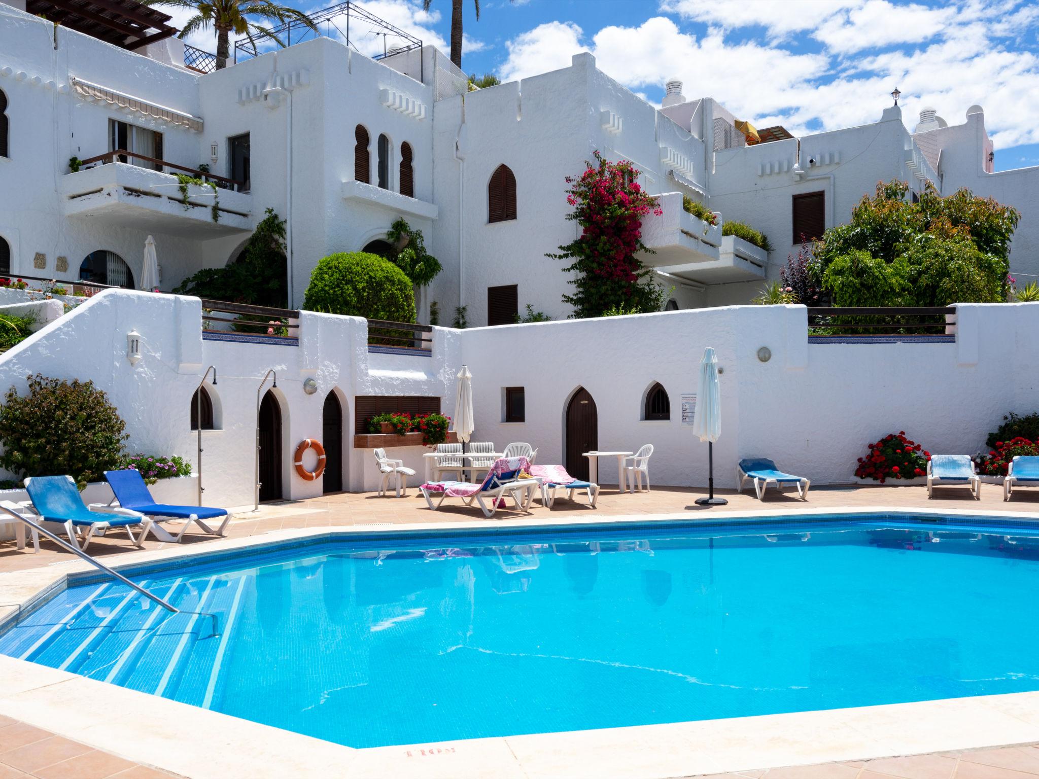 Photo 1 - 1 bedroom Apartment in Marbella with swimming pool and sea view