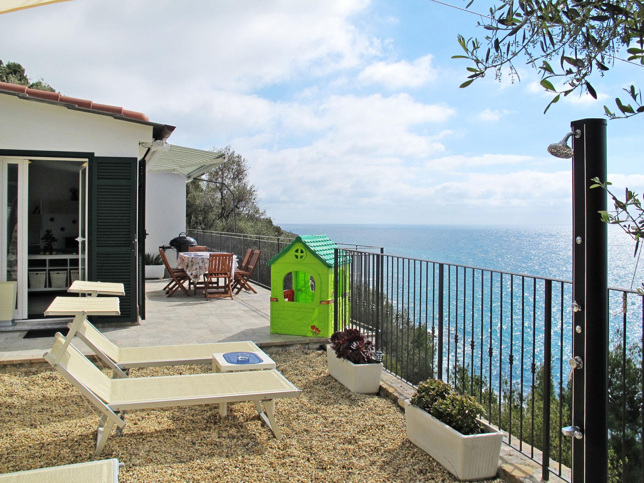 Photo 1 - Maison de 2 chambres à Cervo avec jardin et terrasse