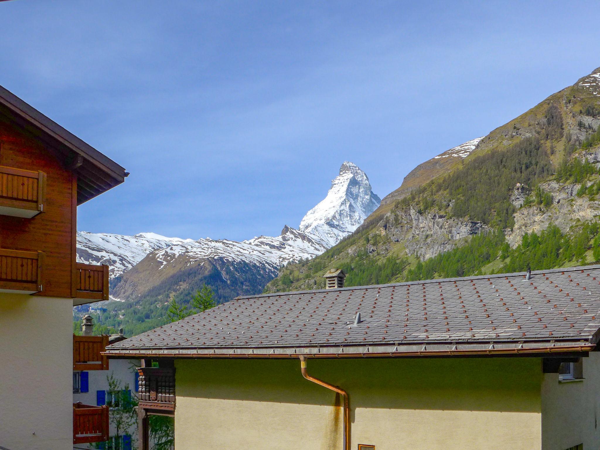 Foto 1 - Apartment mit 1 Schlafzimmer in Zermatt mit terrasse und blick auf die berge