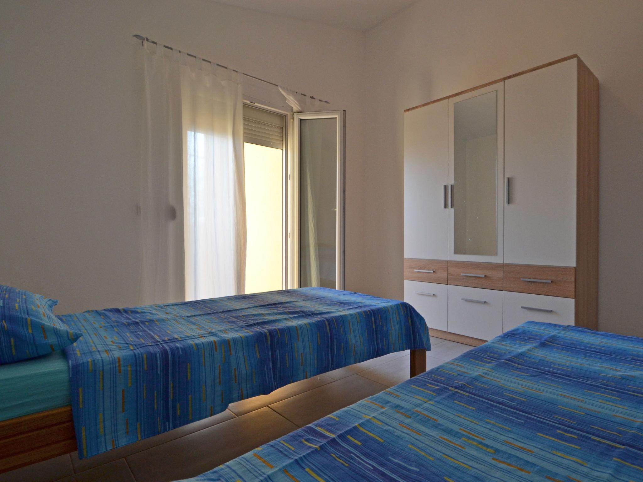 Foto 11 - Apartamento de 2 habitaciones en Jasenice con terraza y vistas al mar