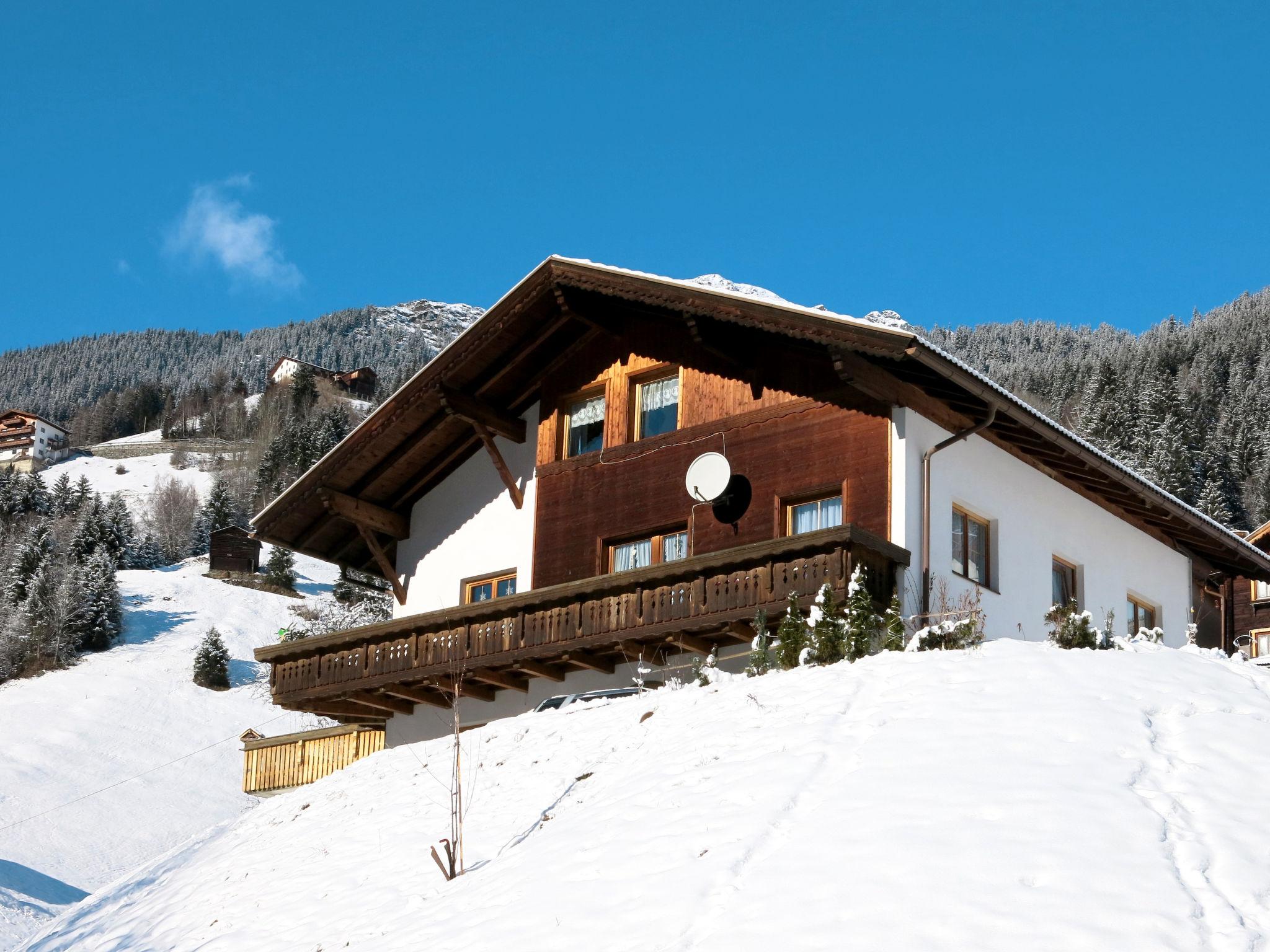 Photo 8 - Appartement de 2 chambres à Kappl avec jardin et vues sur la montagne