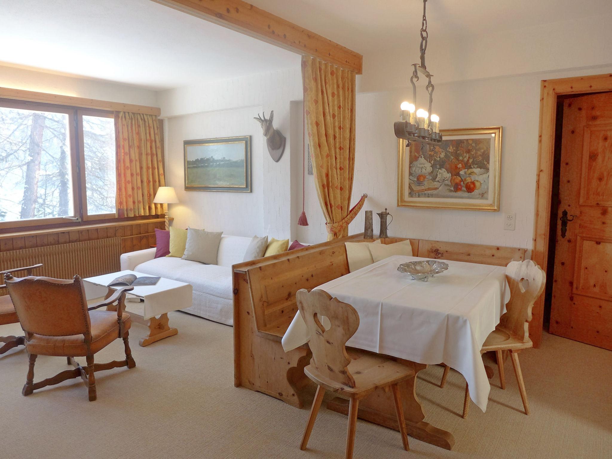 Photo 7 - 2 bedroom Apartment in Sankt Moritz with garden and mountain view