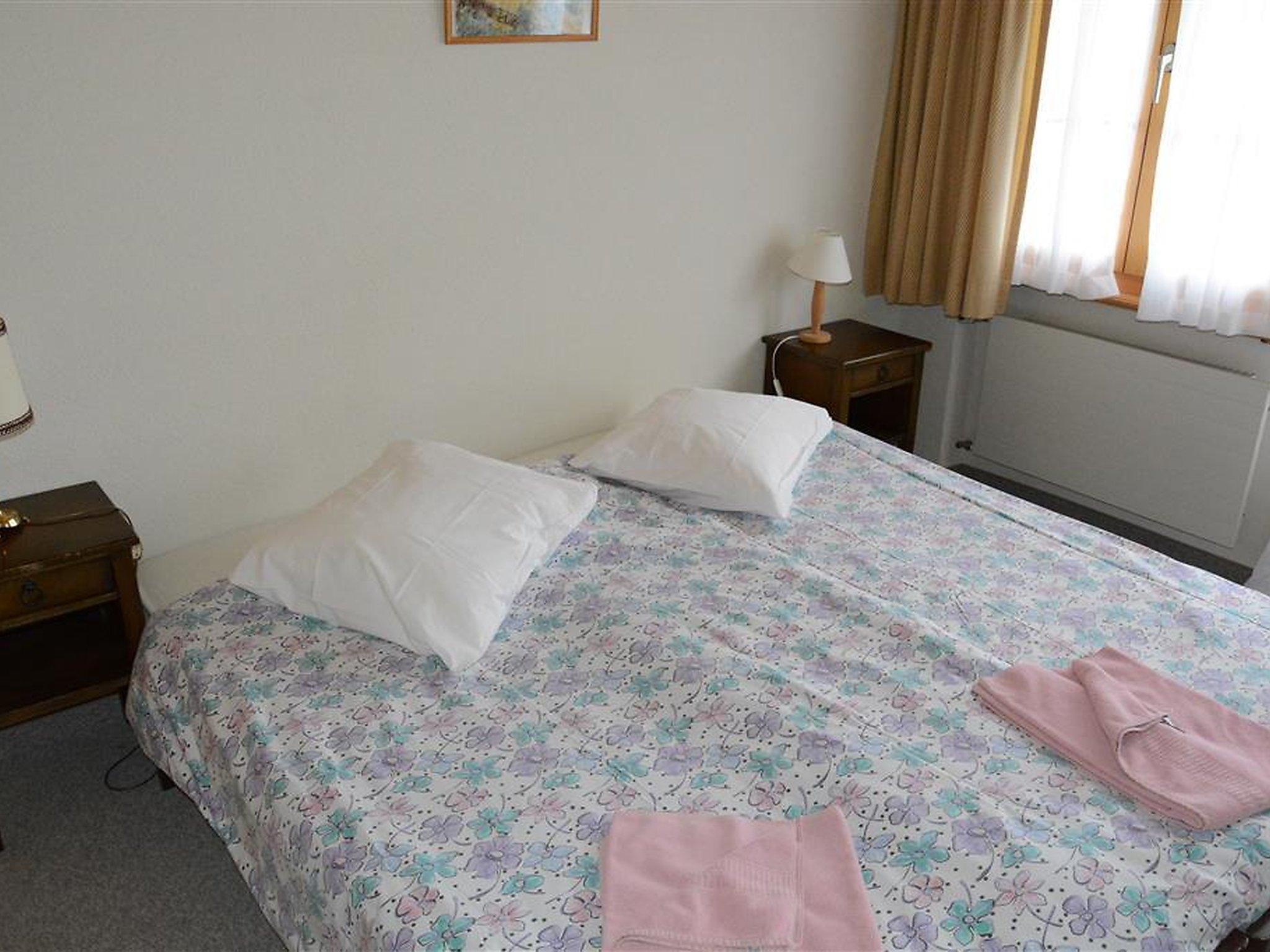 Foto 10 - Apartment mit 2 Schlafzimmern in Saanen