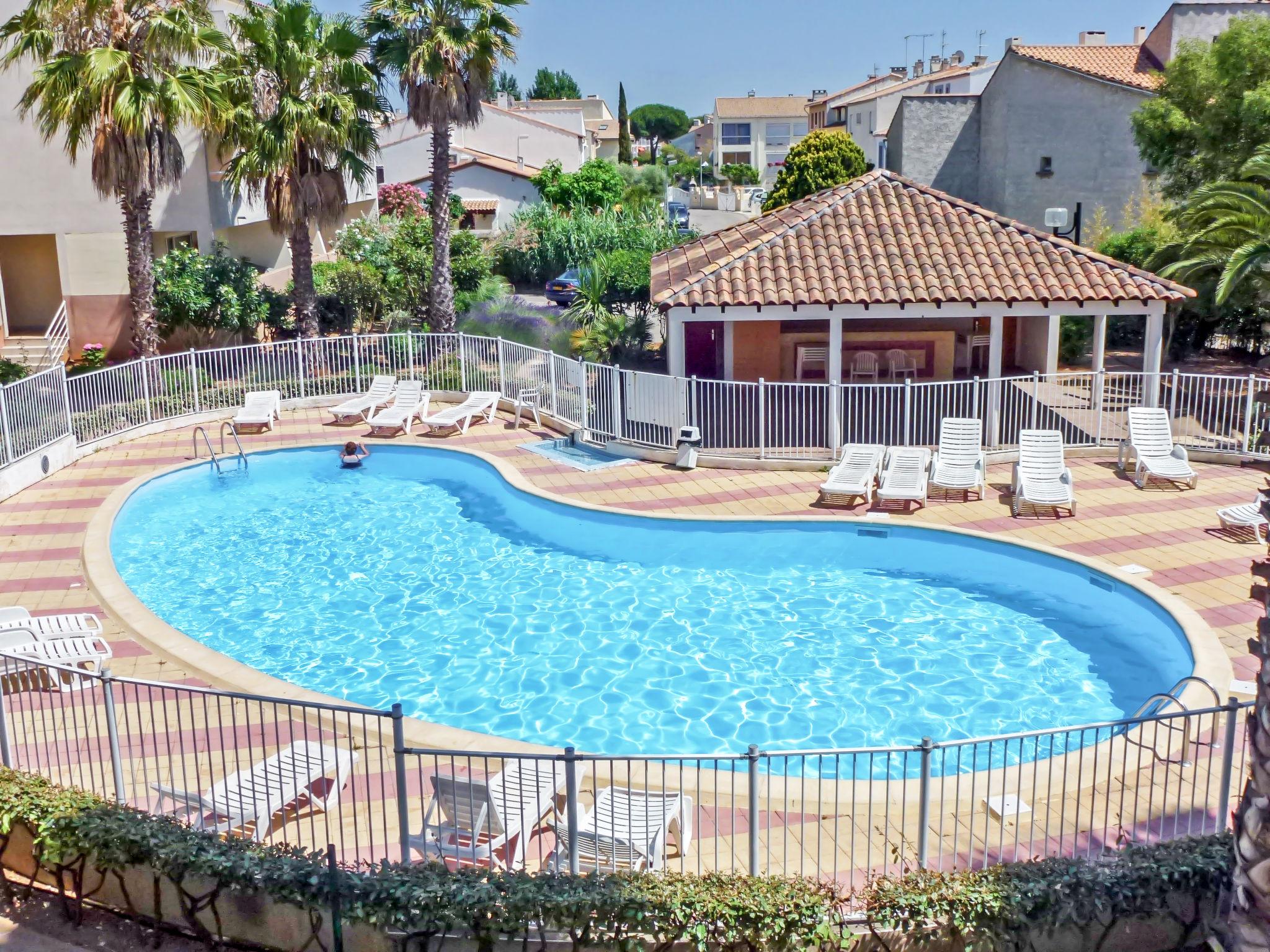 Photo 12 - Appartement de 2 chambres à Le Grau-du-Roi avec piscine et terrasse