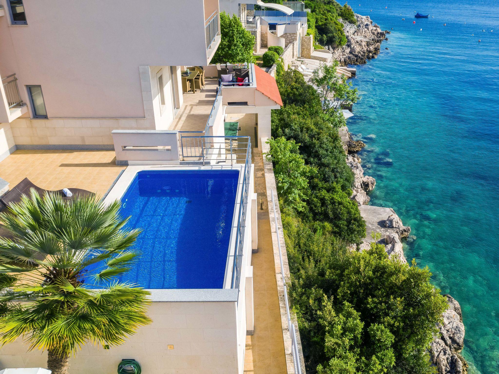 Foto 6 - Casa de 4 quartos em Rogoznica com piscina privada e vistas do mar