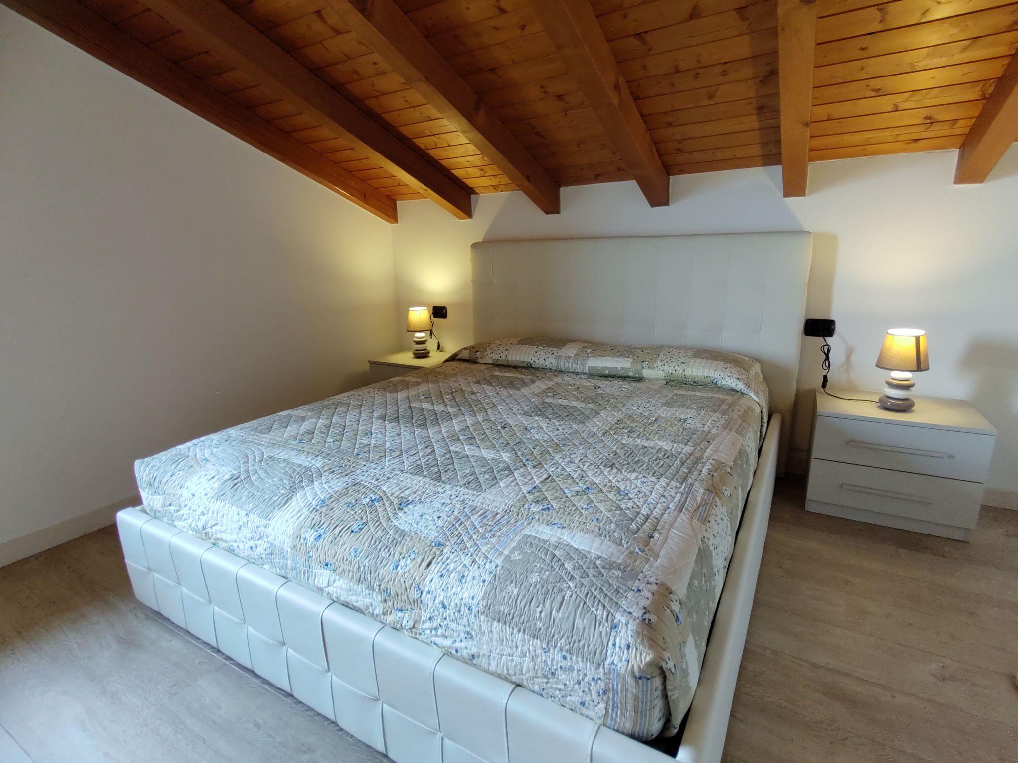 Photo 14 - 3 bedroom Apartment in Trezzone with garden and terrace