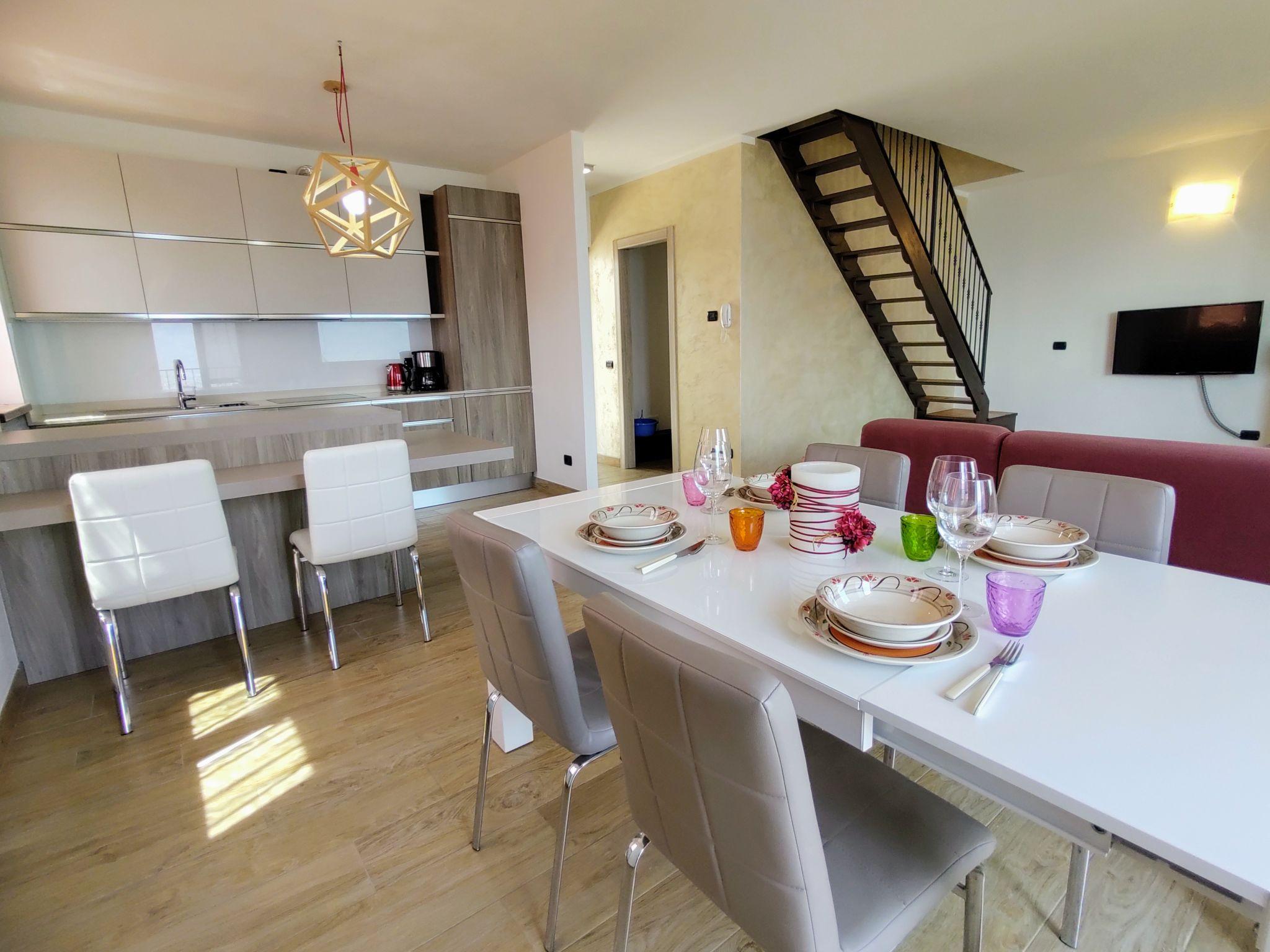 Photo 5 - 3 bedroom Apartment in Trezzone with terrace and mountain view