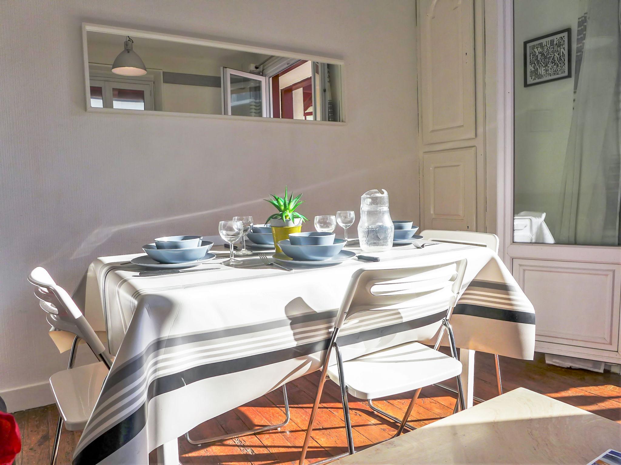 Foto 2 - Apartment mit 2 Schlafzimmern in Biarritz mit blick aufs meer