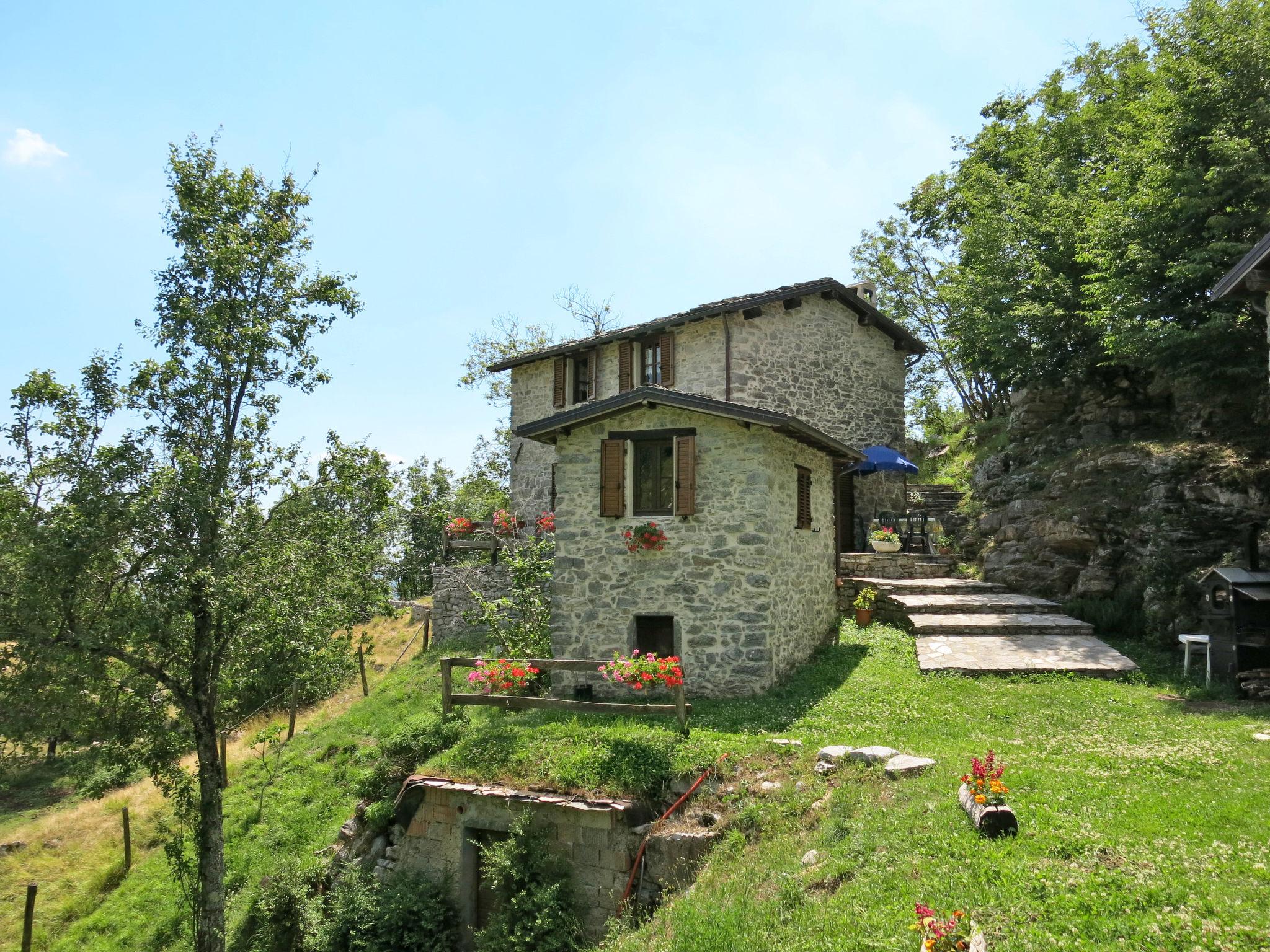 Photo 32 - 4 bedroom House in Fabbriche di Vergemoli with private pool and garden