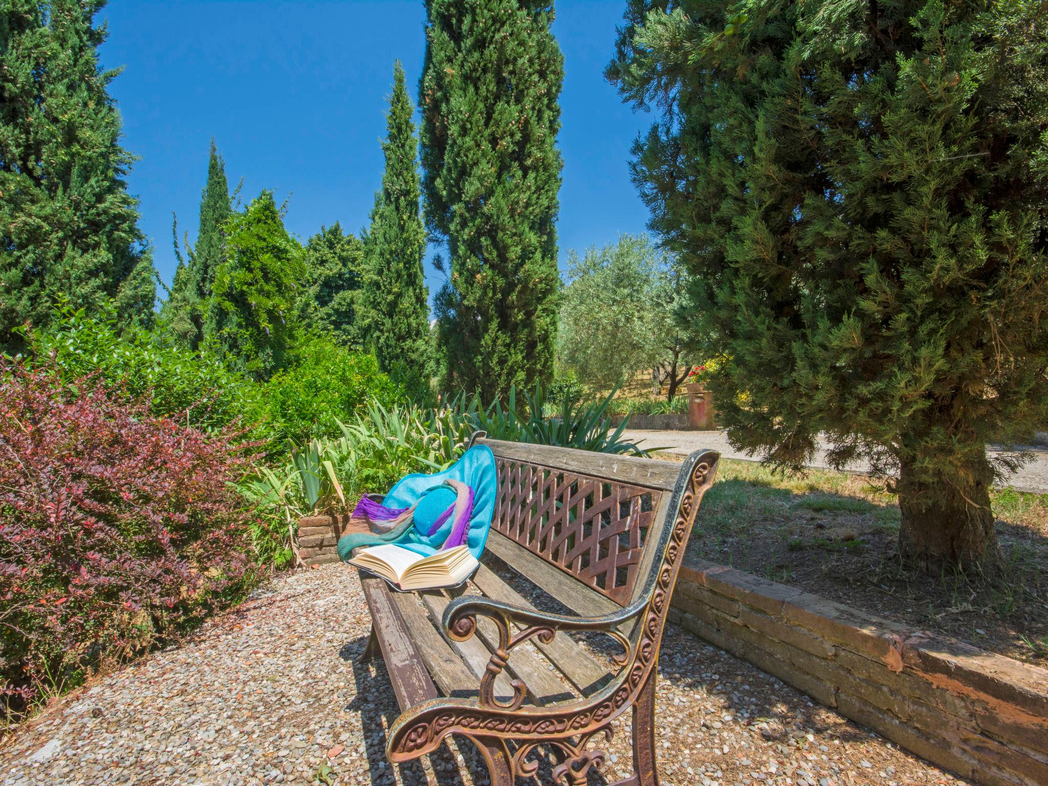 Foto 26 - Casa de 3 habitaciones en Pescia con piscina privada y jardín