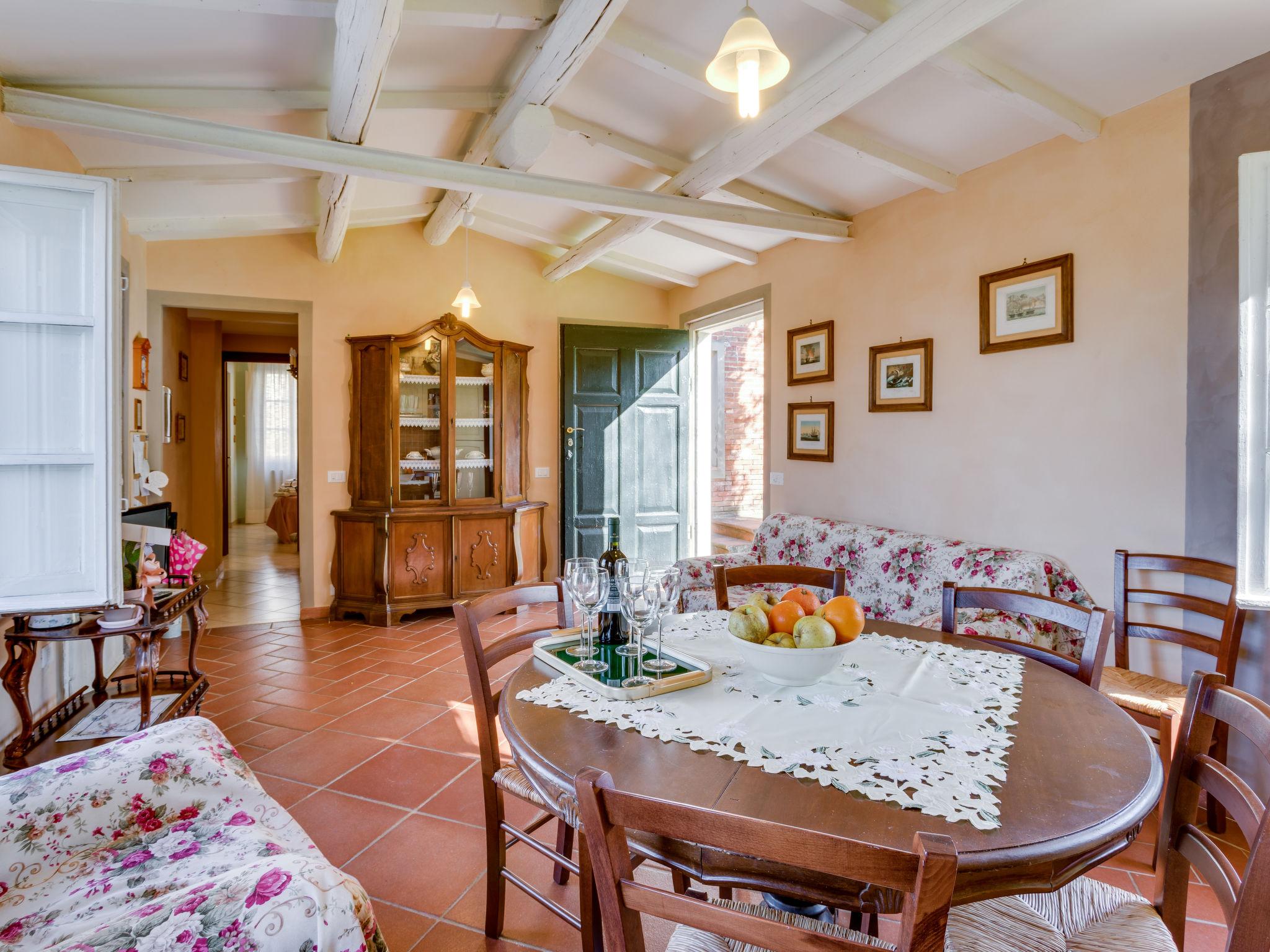 Foto 12 - Haus mit 3 Schlafzimmern in Pescia mit privater pool und garten