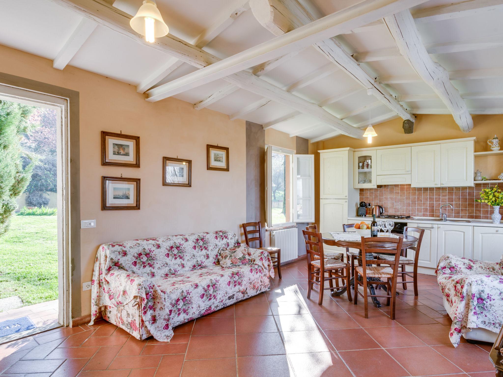 Photo 13 - 3 bedroom House in Pescia with private pool and garden