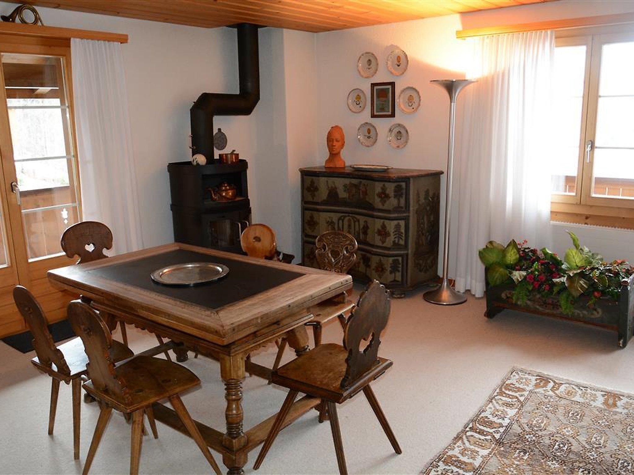 Photo 12 - 2 bedroom Apartment in Zweisimmen