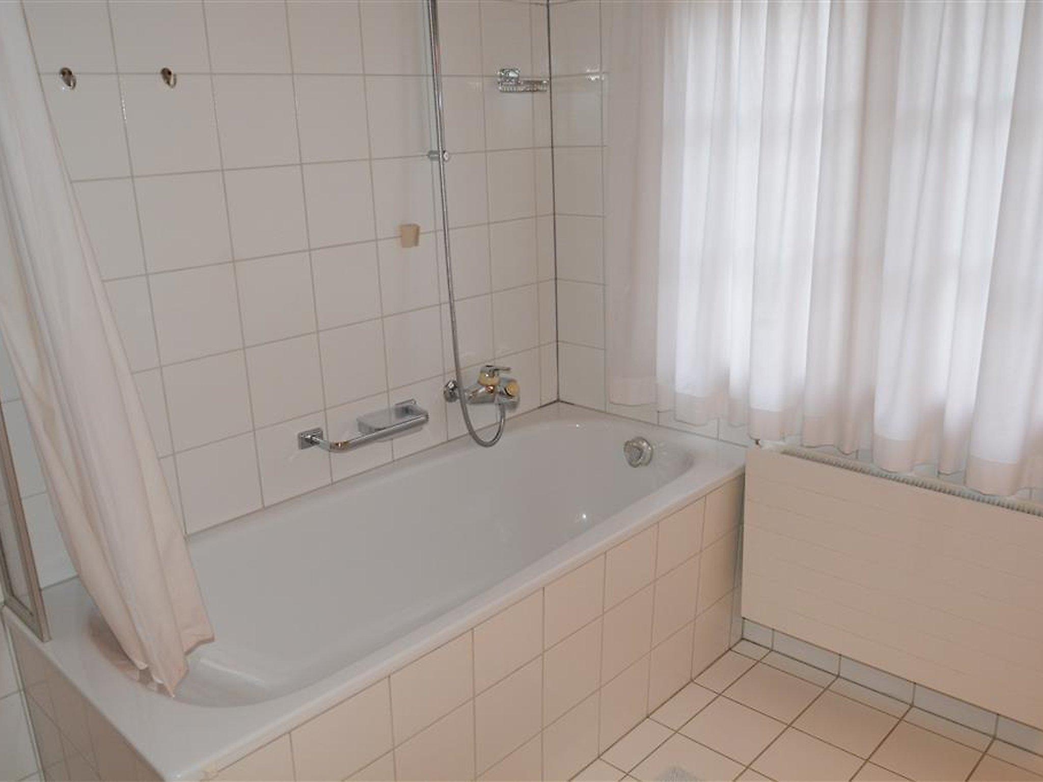 Foto 25 - Apartamento de 2 habitaciones en Zweisimmen