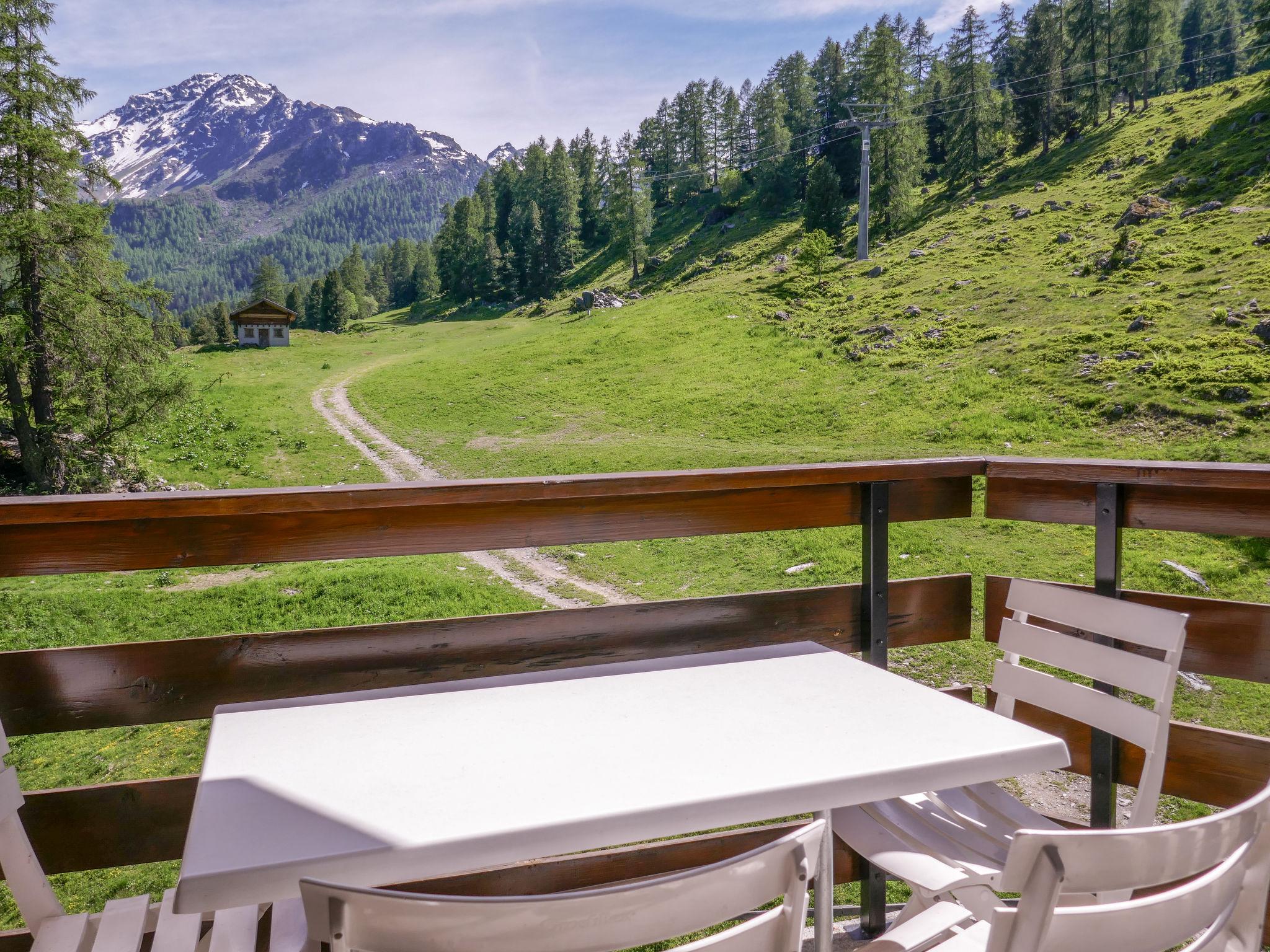 Foto 6 - Apartamento de 3 quartos em Nendaz com jardim e vista para a montanha