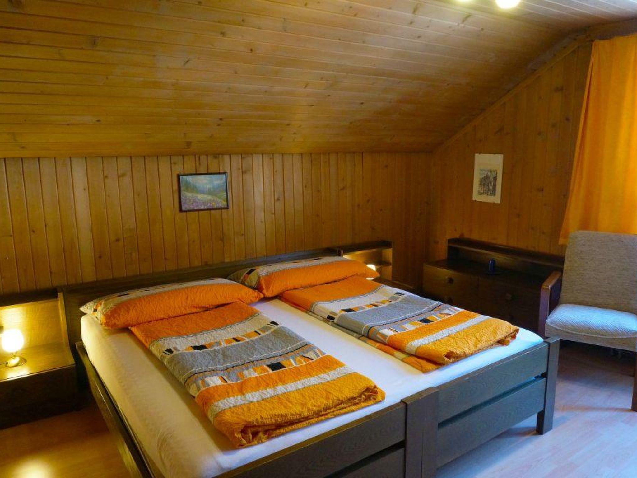 Foto 14 - Apartment mit 1 Schlafzimmer in Zweisimmen