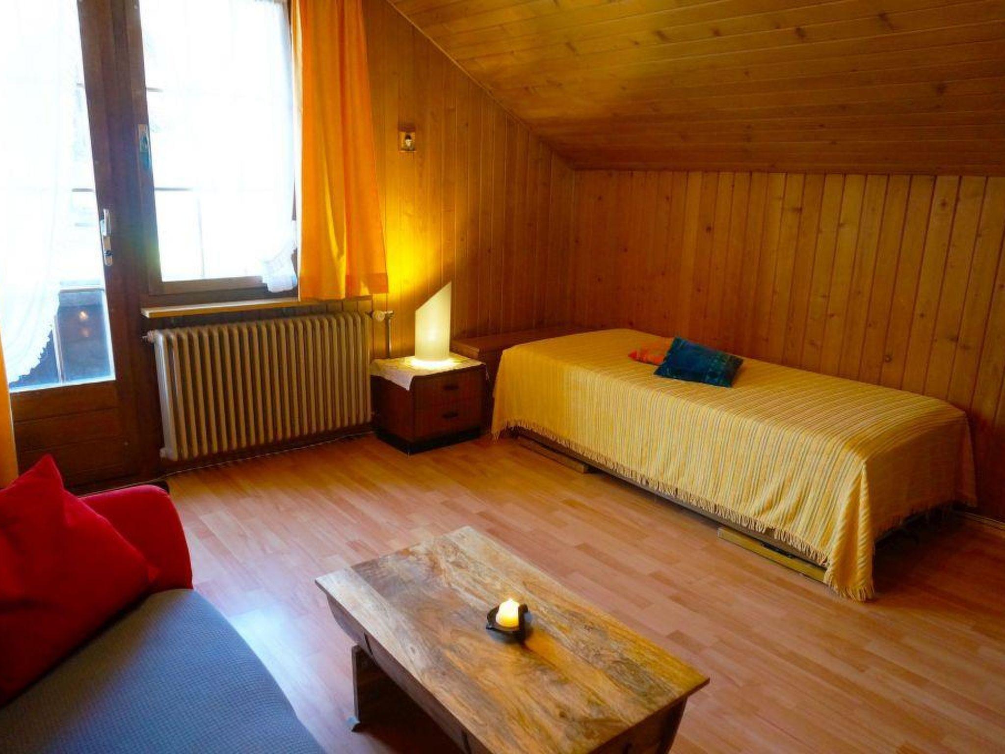Foto 11 - Apartment mit 1 Schlafzimmer in Zweisimmen