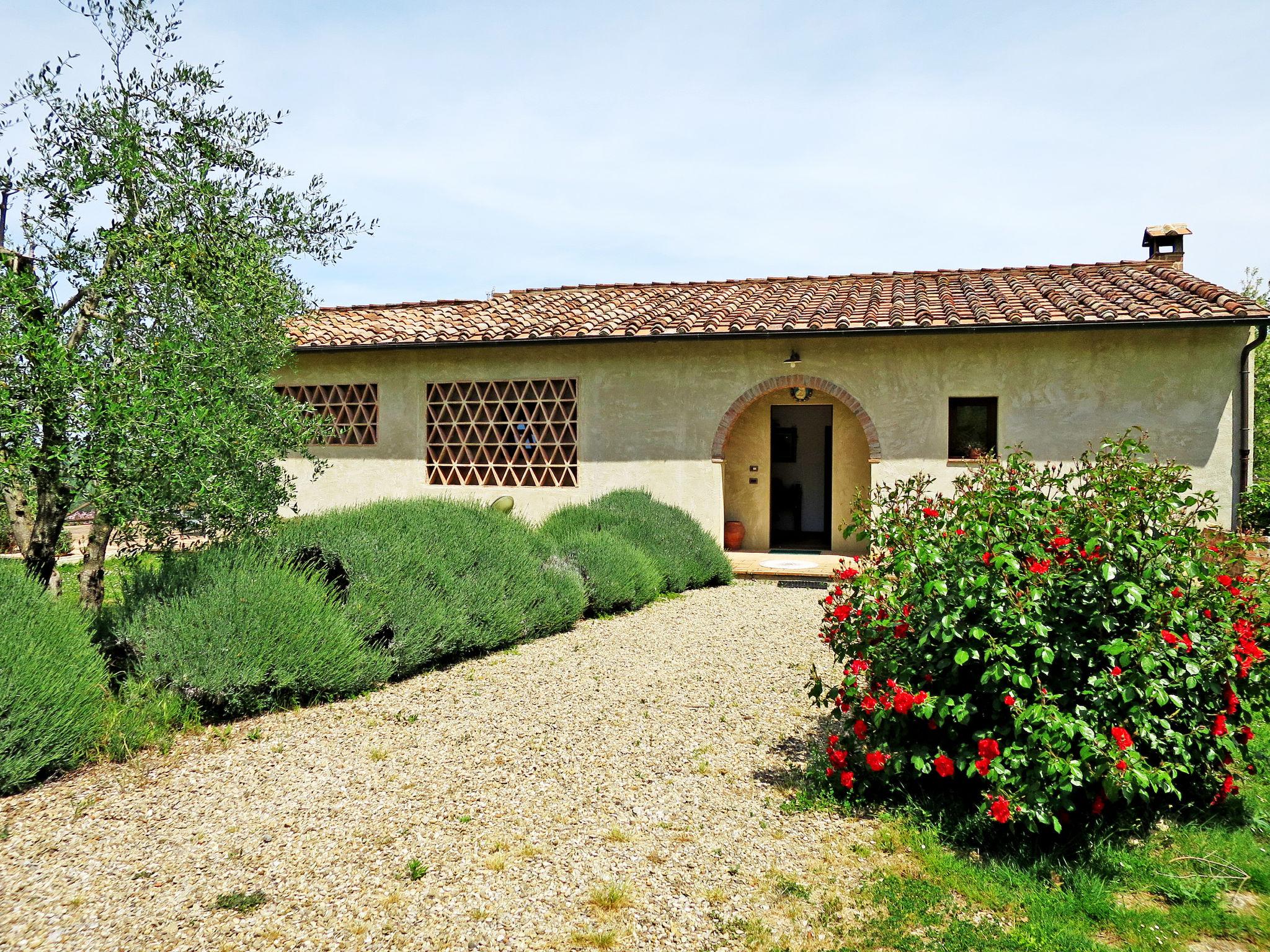 Foto 31 - Casa de 5 habitaciones en San Gimignano con piscina privada y jardín