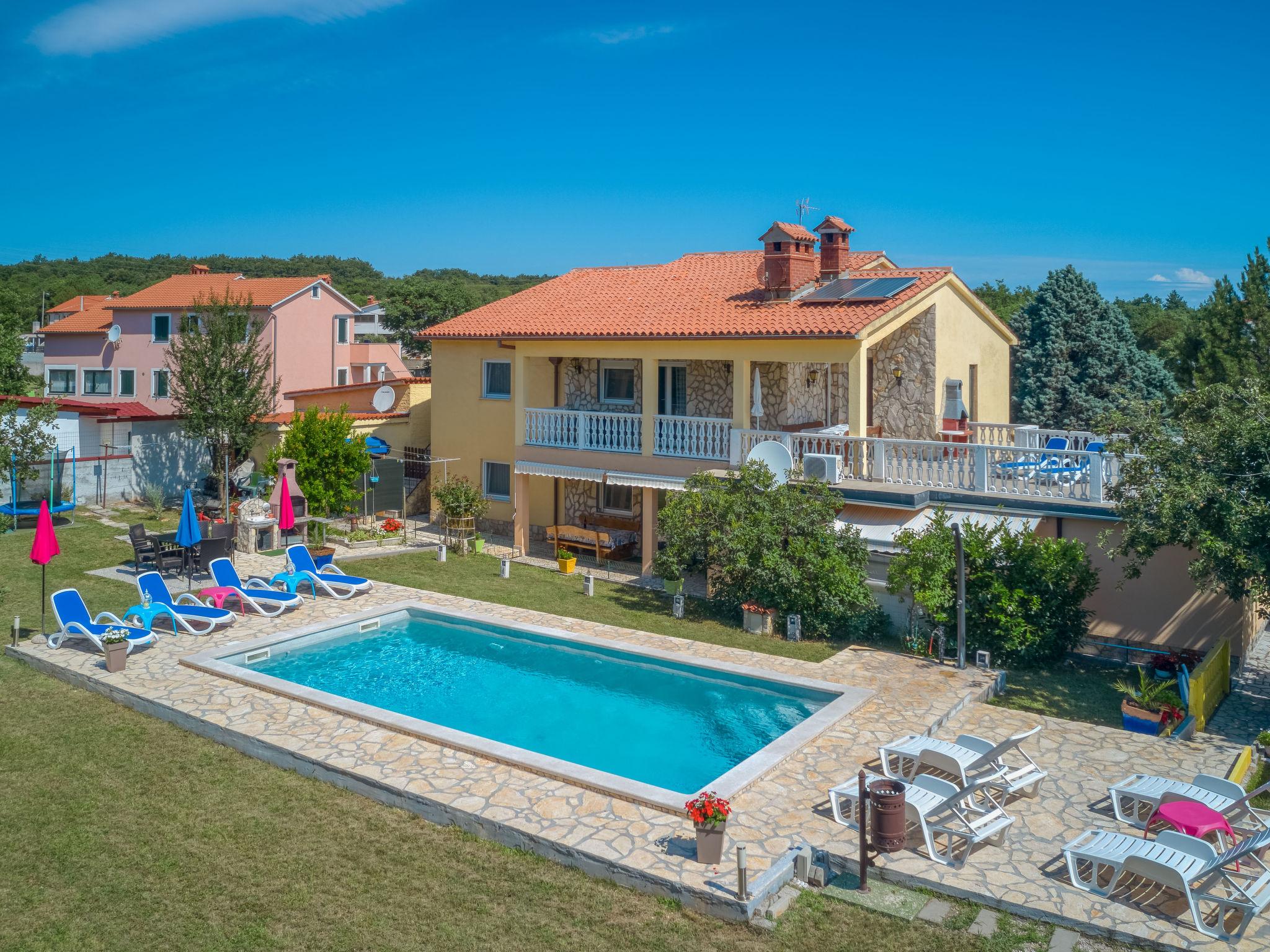 Foto 3 - Casa de 6 habitaciones en Raša con piscina privada y vistas al mar