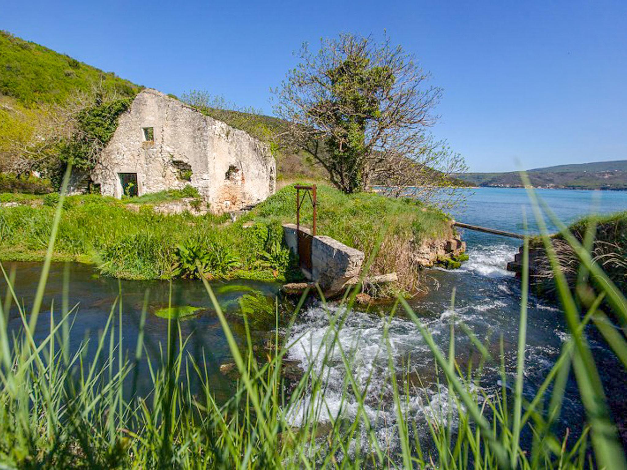 Foto 54 - Appartamento con 4 camere da letto a Barban con piscina privata e giardino