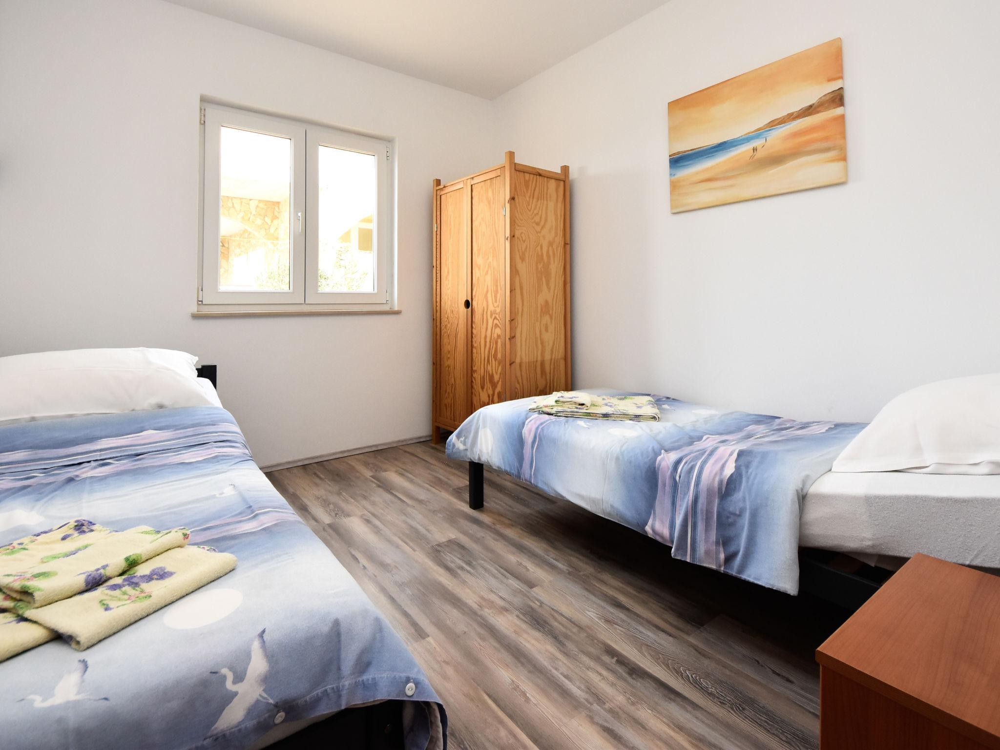 Foto 13 - Appartamento con 2 camere da letto a Vir con terrazza e vista mare