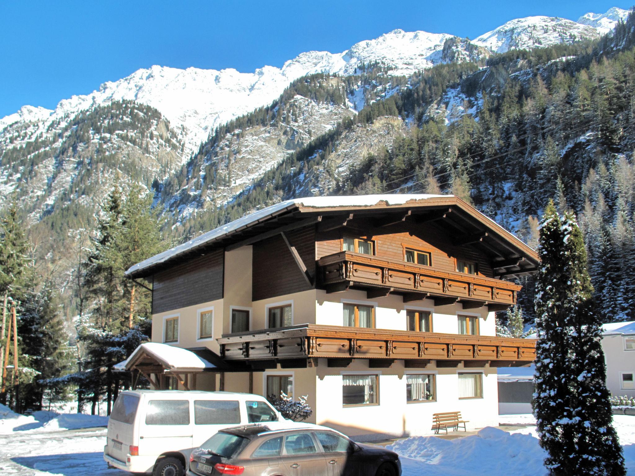 Photo 23 - Maison de 16 chambres à Längenfeld avec jardin et vues sur la montagne